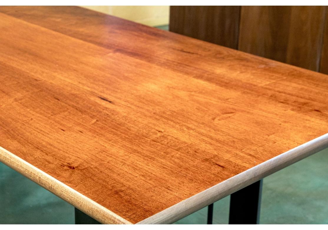 Bryan Hunt (Américain, né en 1947, qualité table de salle à manger en bois dur et acier de 7' 10