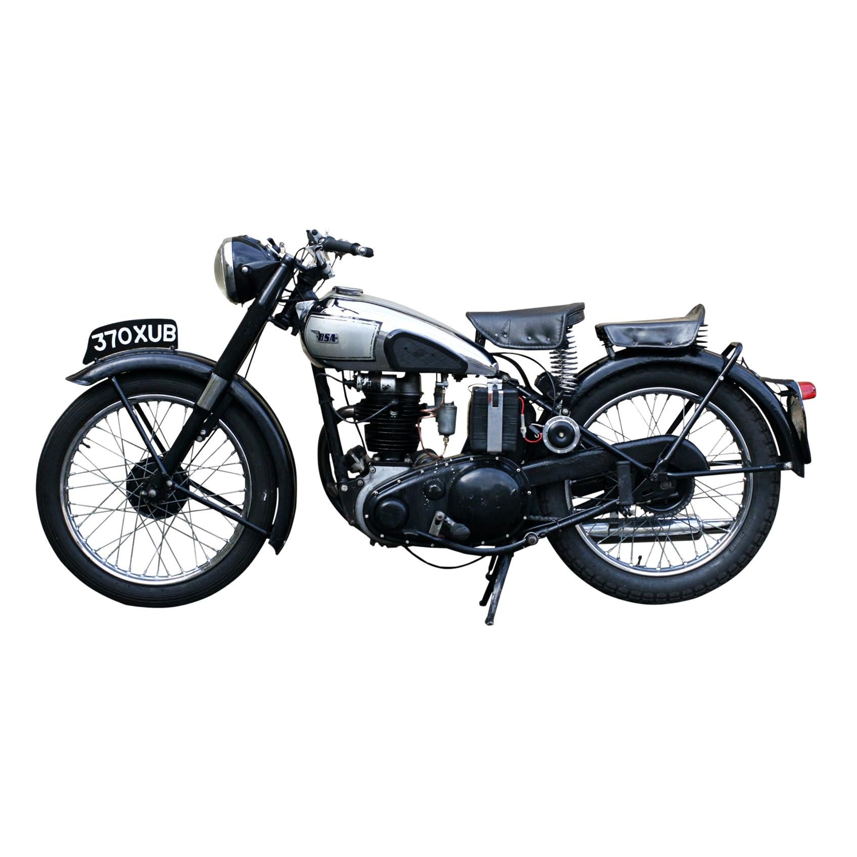 BSA C11 Motorcycle, Classic 250 Cc. Single Cylinder Overhead Valve, Rigid Frame