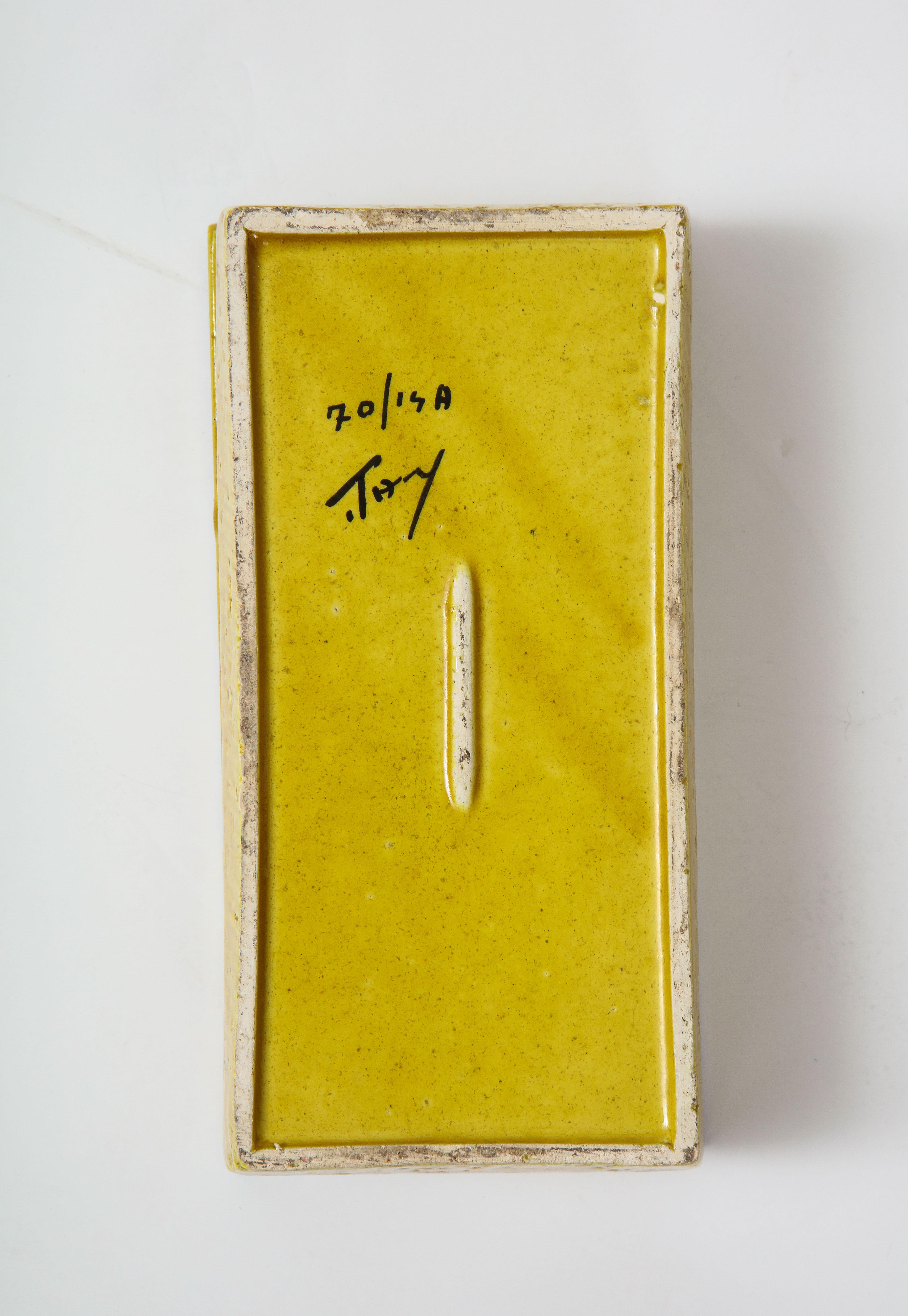Boîte Bitossi en céramique jaune moutarde à fleurs, signée en vente 1