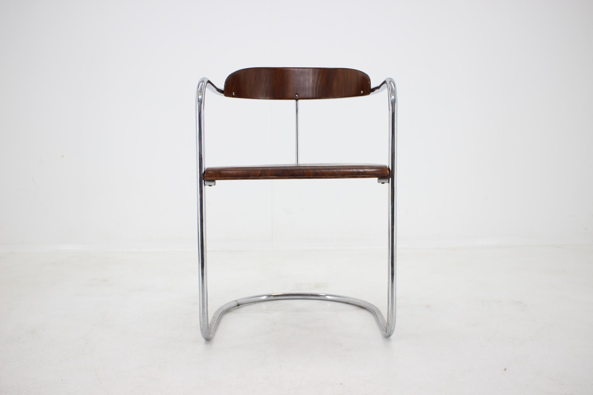 Bauhaus Buahaus Rare Tubular Chrome Chair, Hynek Gottwald, 1930s 