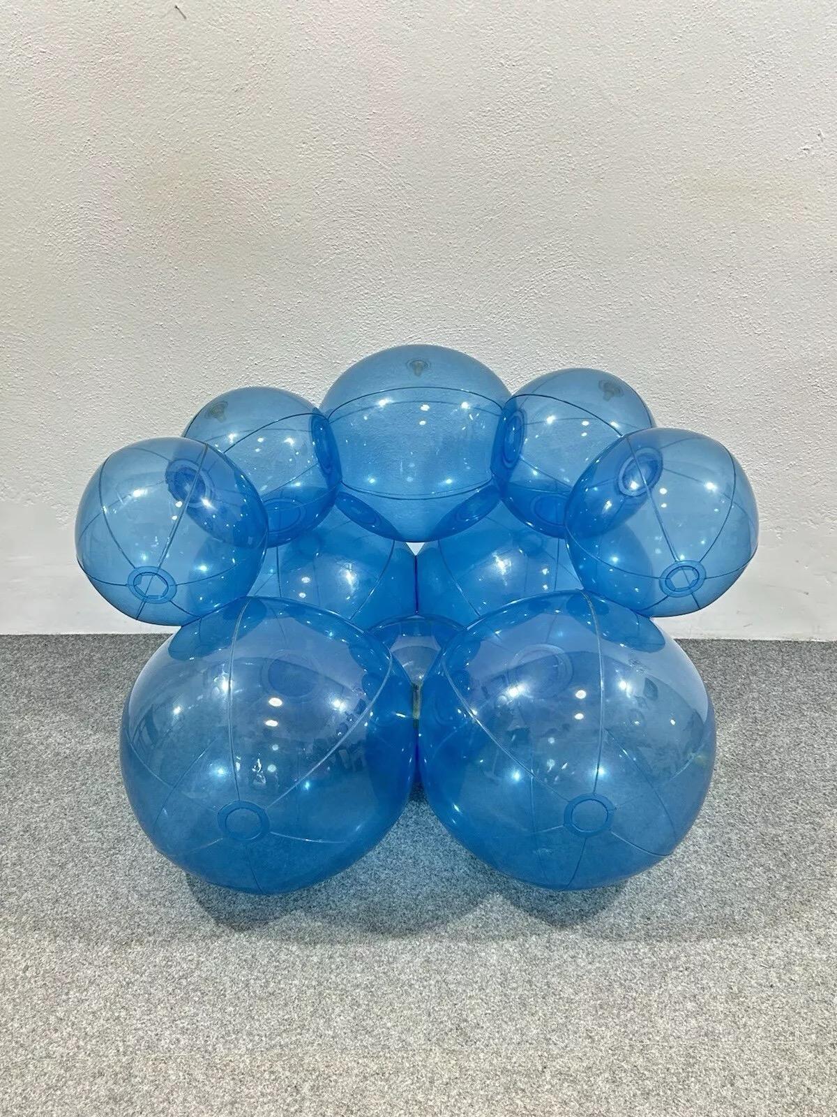 Bubble Chair Abstract China Design 2000's.


Very rare and wonderful inflatable chair in an Abstract key from 2004.


Measurements :


Height 60 cm


Width 90 cm


Depth 80cm


The item is in good conservative condition, no major cosmetic or