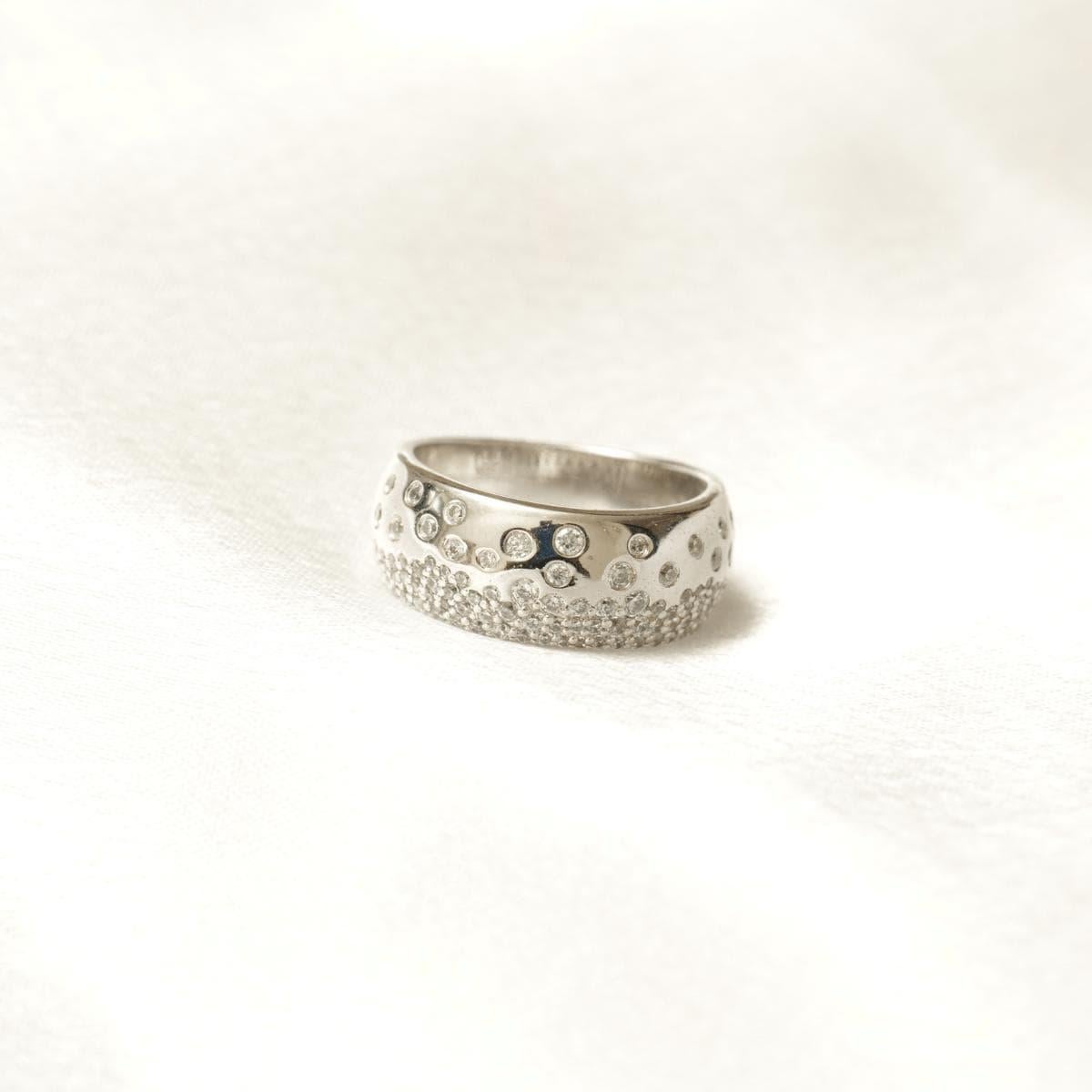 Art déco Bague à diamants bulle avec sertissage encastré en or massif 14 carats (certifié) en vente