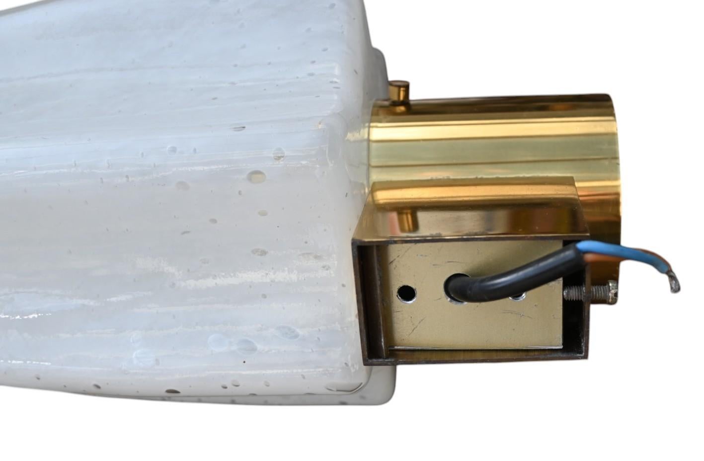 Bubble Glass and Brass Pair of Sconces by Limburg (Glashütte), 1970s, Germany In Good Condition For Sale In Bilzen, BE