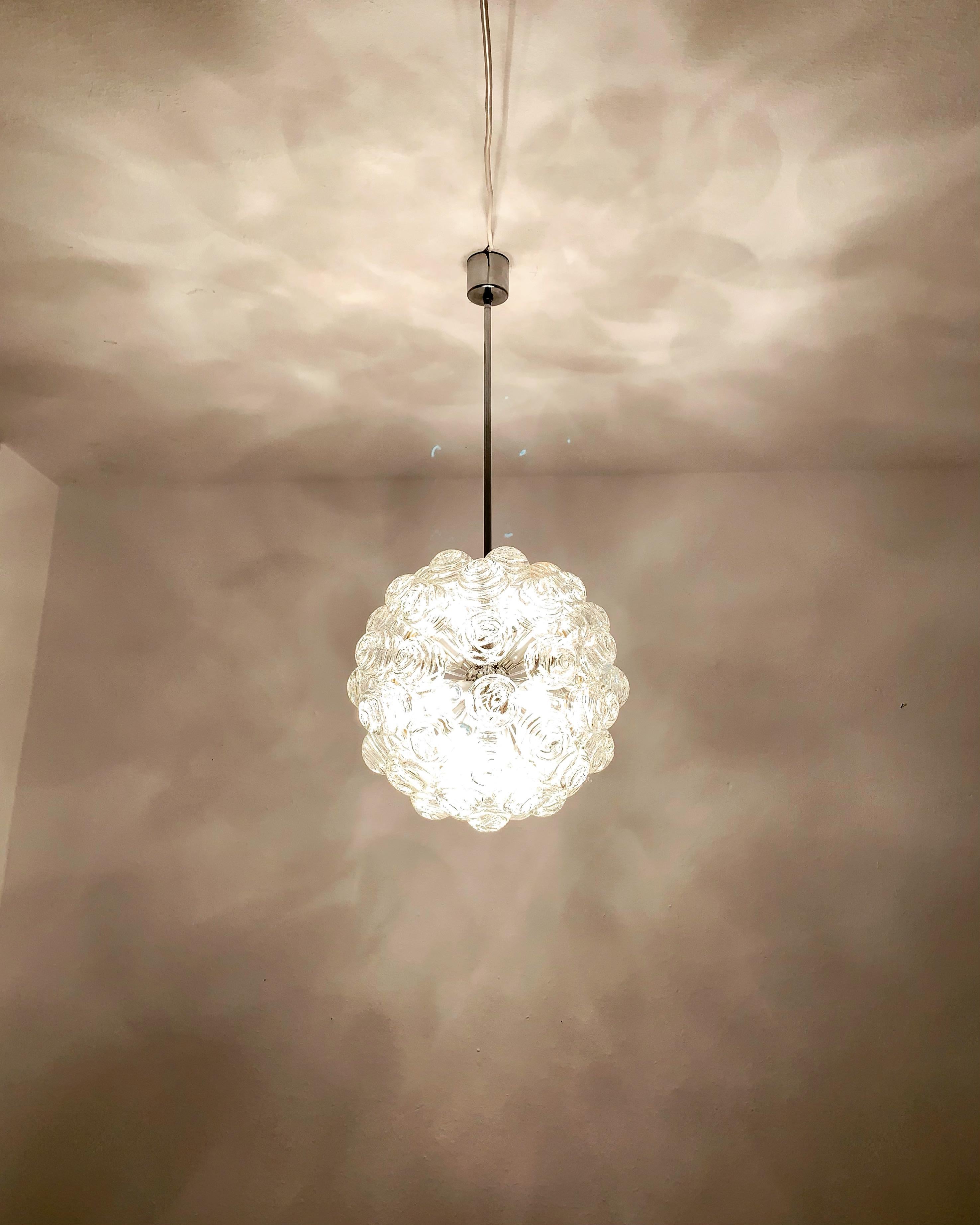 Lampadario a bolle di vetro di Doria in vendita 4