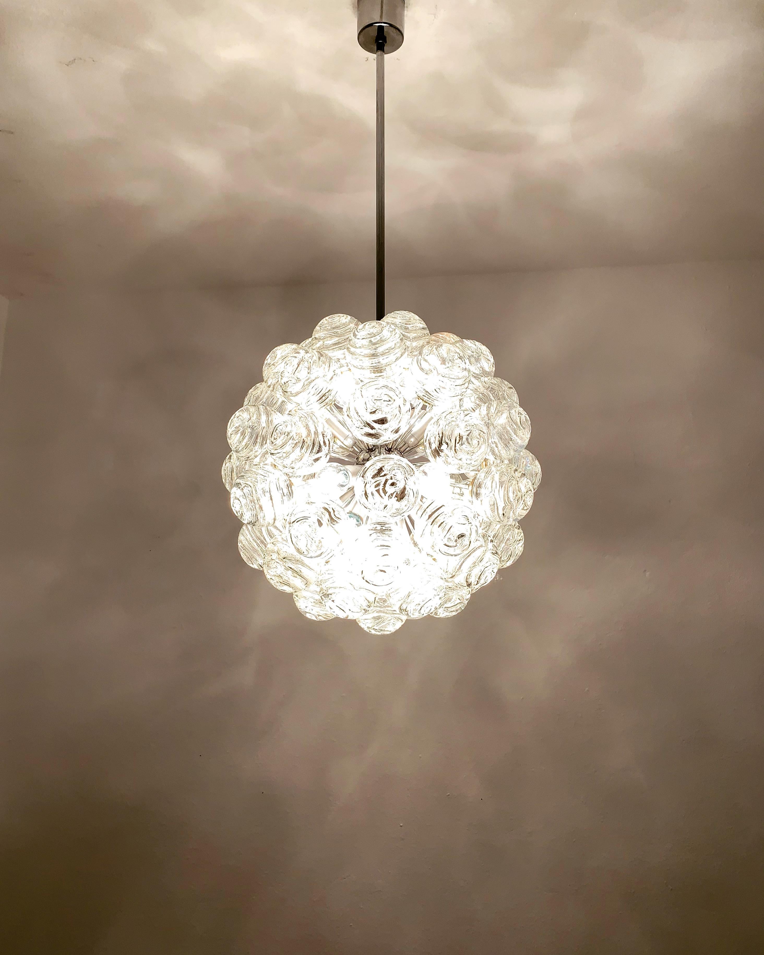 Lampadario a bolle di vetro di Doria in vendita 2
