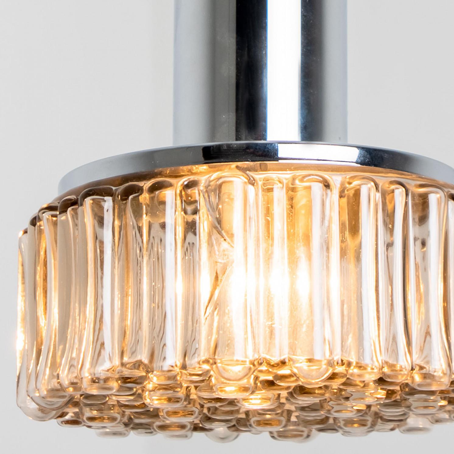 Lampade a sospensione in vetro a bolle d'aria in argento e cromo di Staff Leuchten, anni '70 in vendita 2
