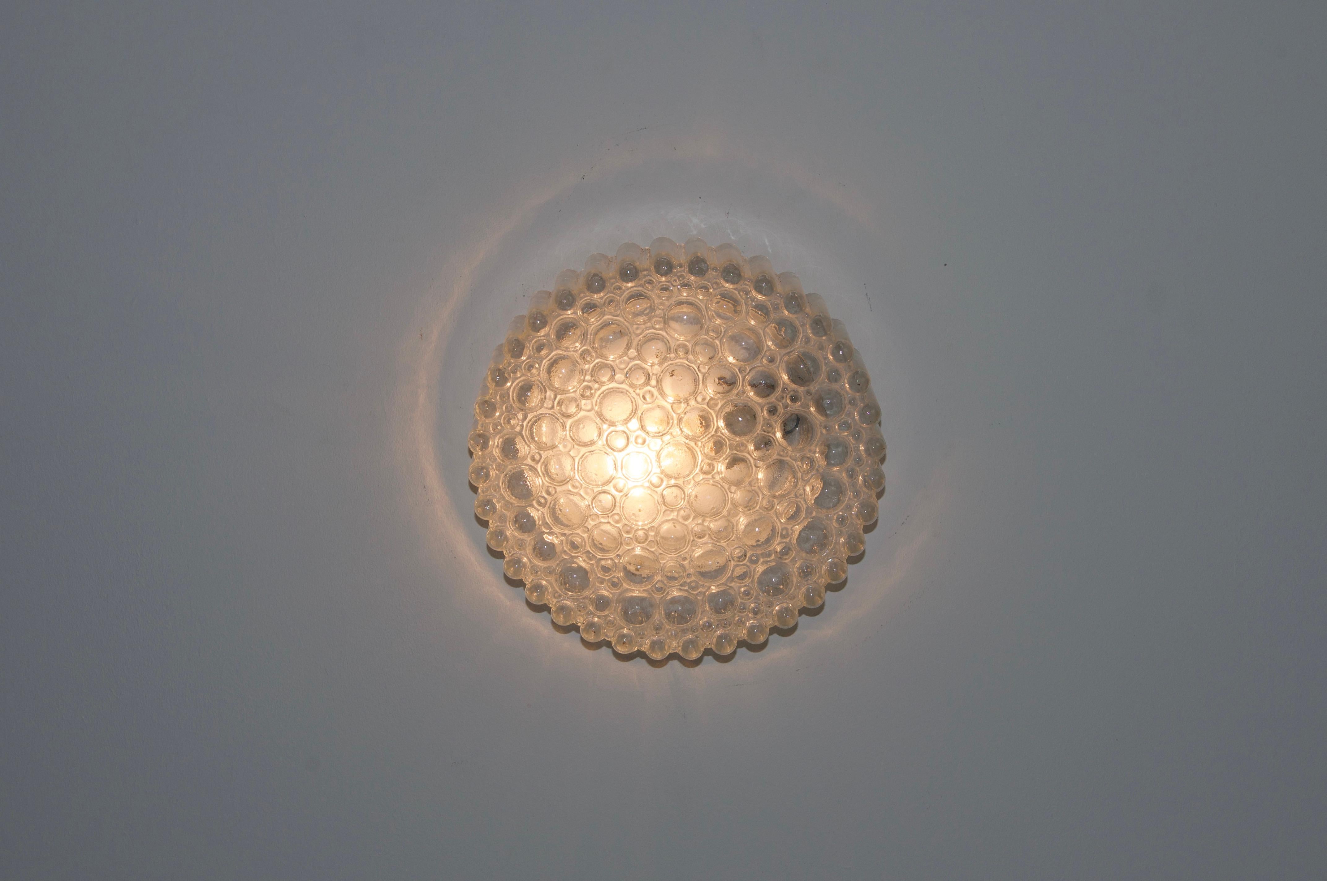 Lampada da incasso in vetro a bolle di Glashütte Limburg, Germania, anni '60 in vendita 5