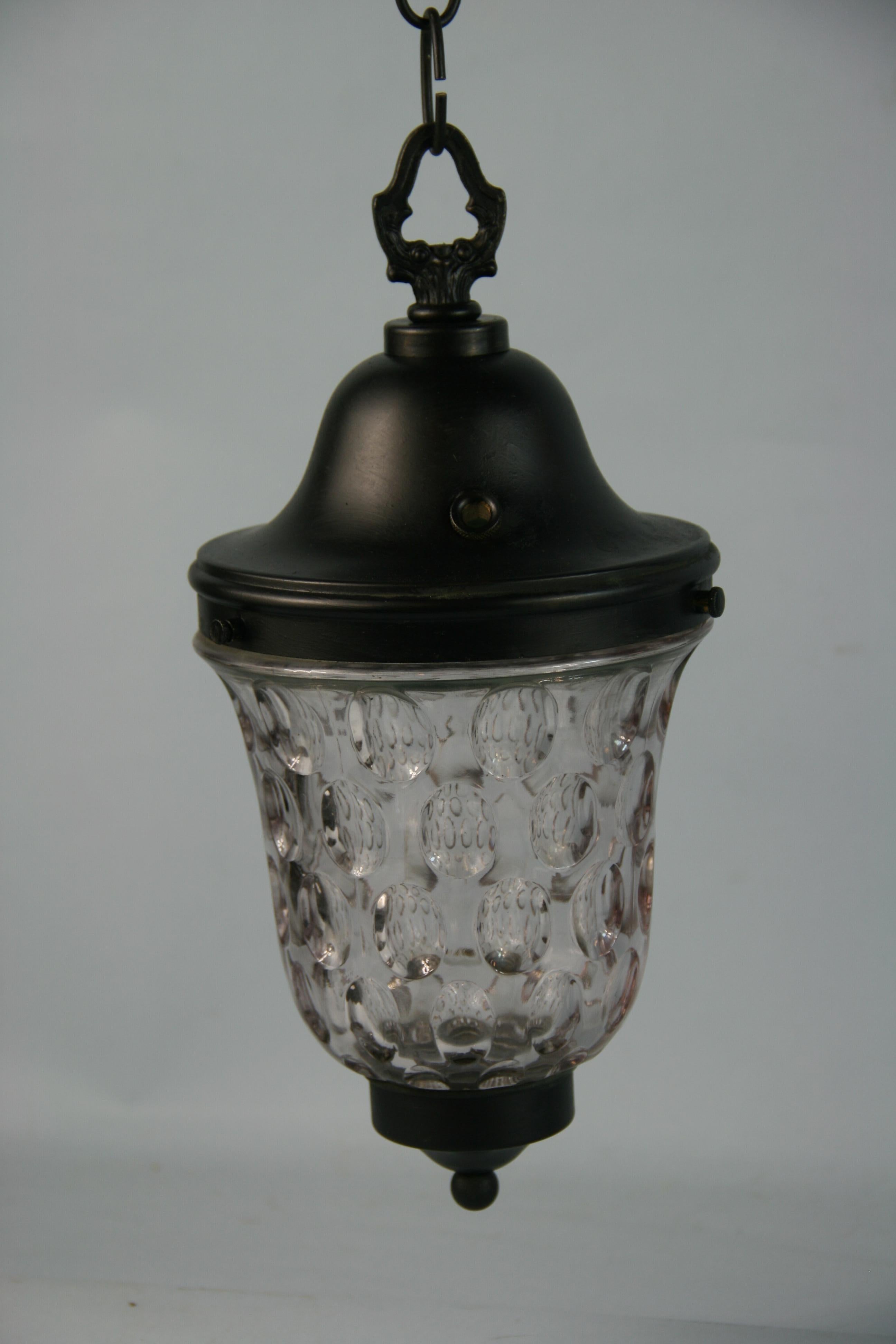 3-688 Bubble glass pendant with blackened brass hardware
Fixture dimensions 6