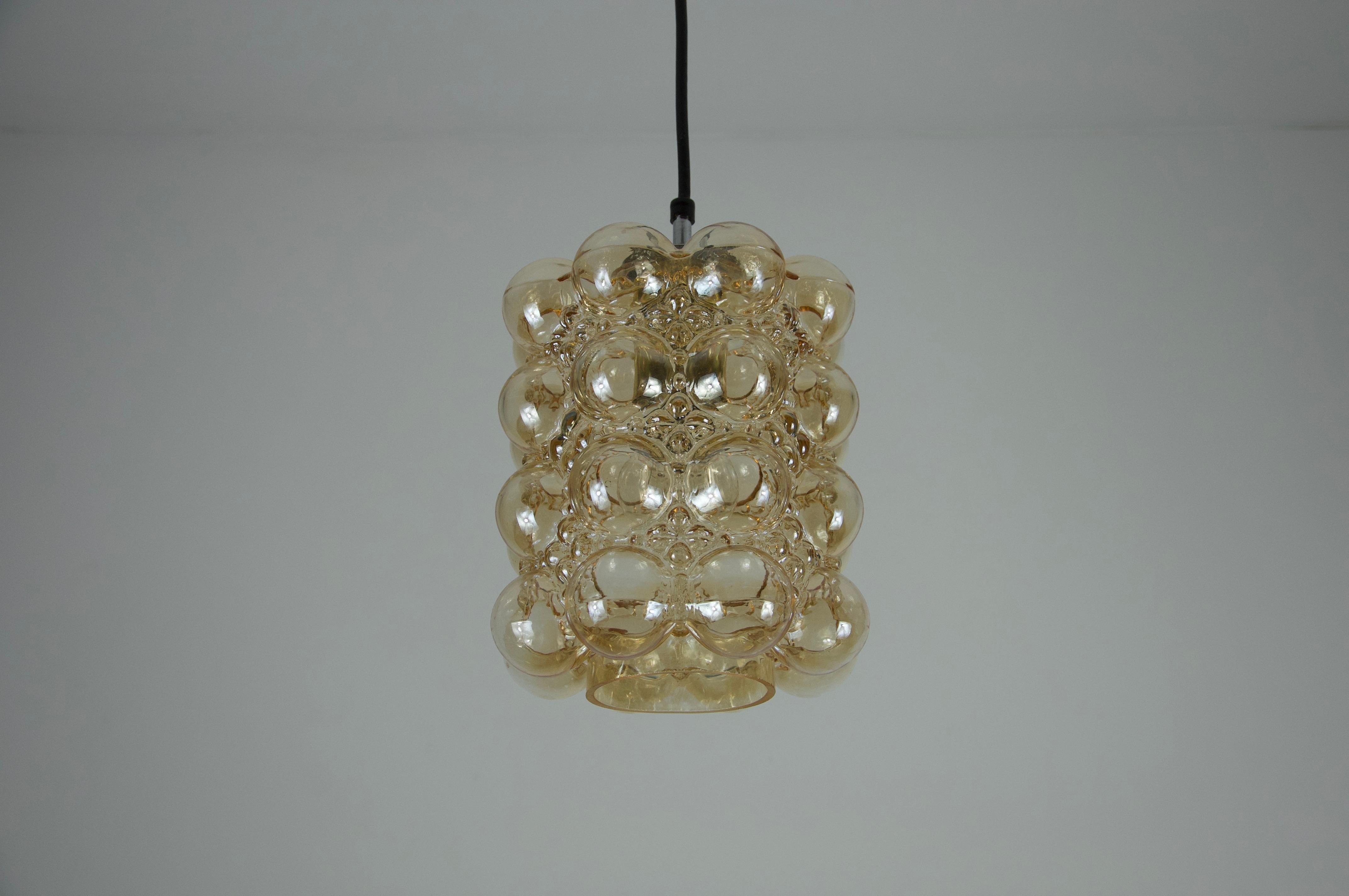 Lampada a sospensione in vetro a bolle di Helena Tynell per Glashütte Limburg, anni '60 in vendita 1