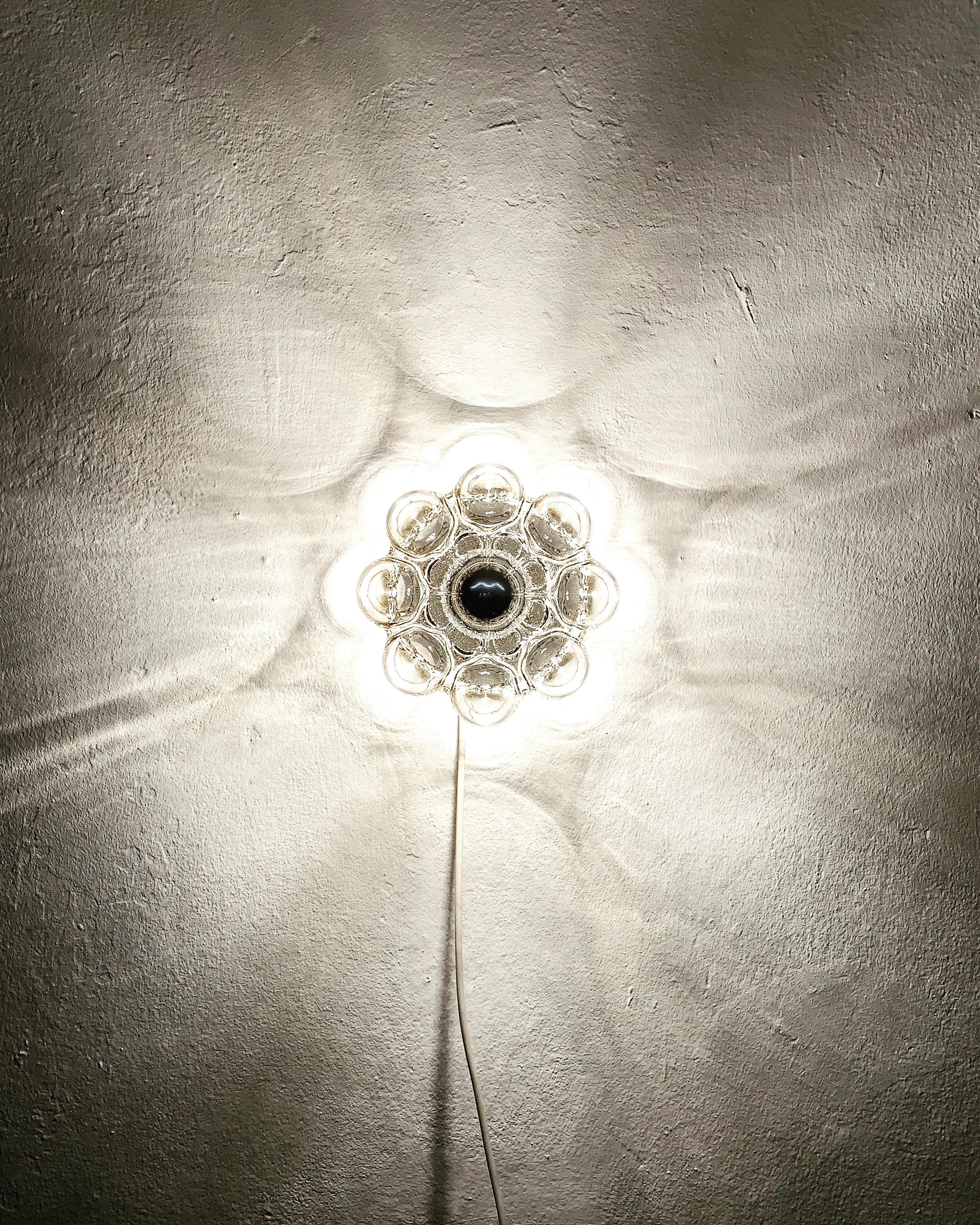 Lampe murale ou lampe encastrée en verre Bubble par Helena Tynell pour Glashütte Limburg en vente 1