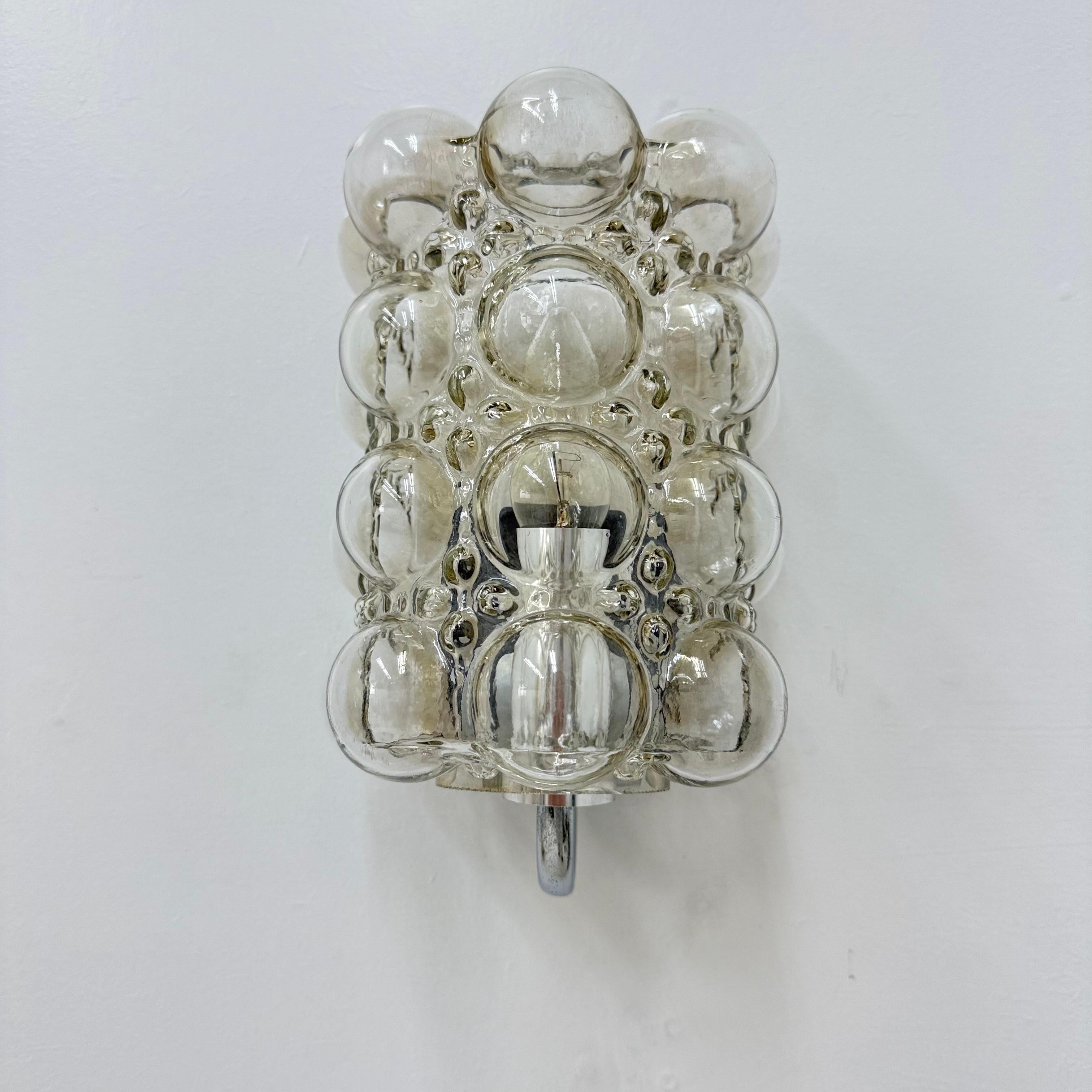 Allemand Applique murale en verre Bubble par Helena Tynell pour Limburg, Allemagne, années 1970 en vente