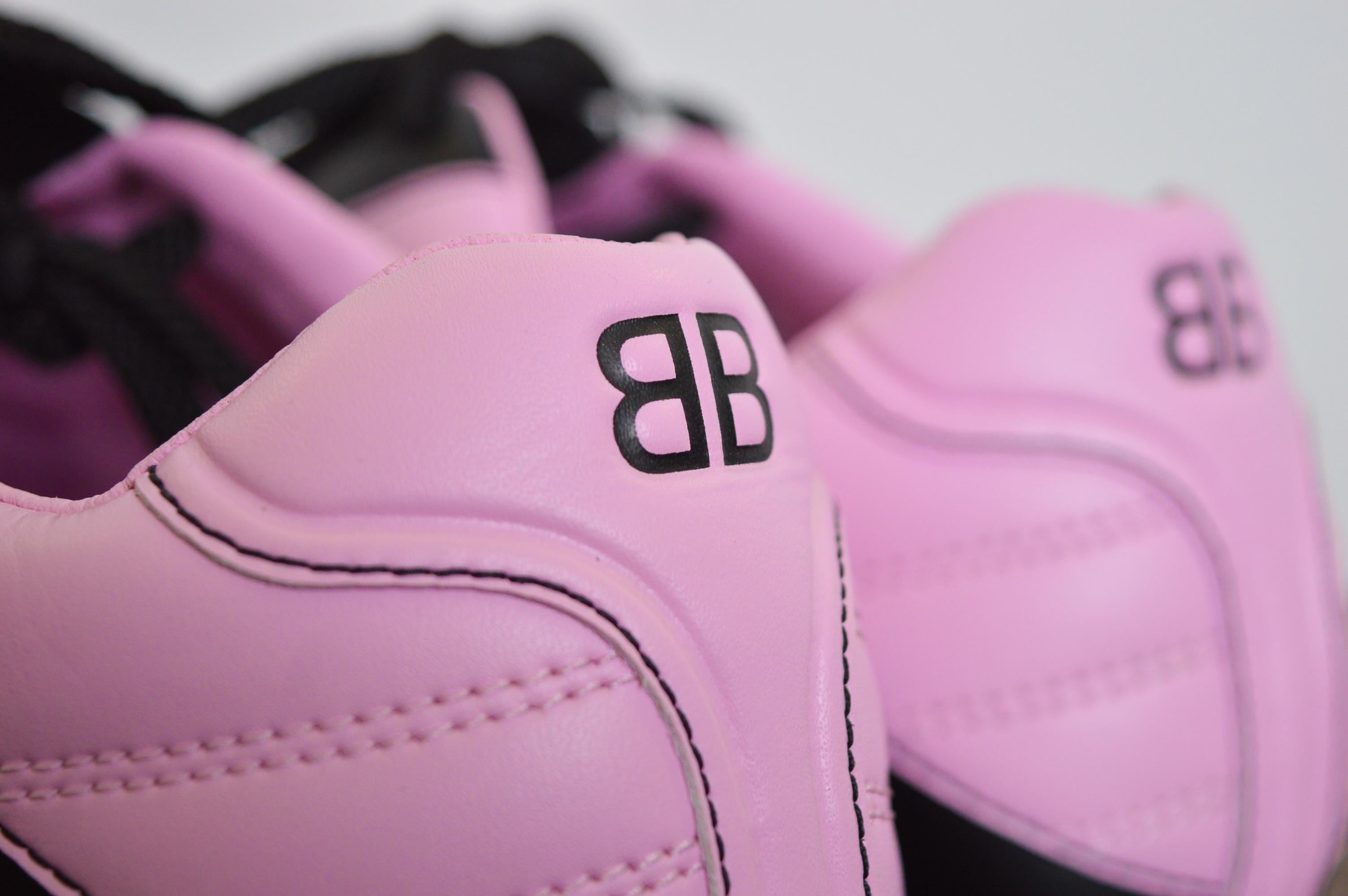 Baskets de football Demna Gsvali Balenciaga Zens rose bulle à lacets en vente 7