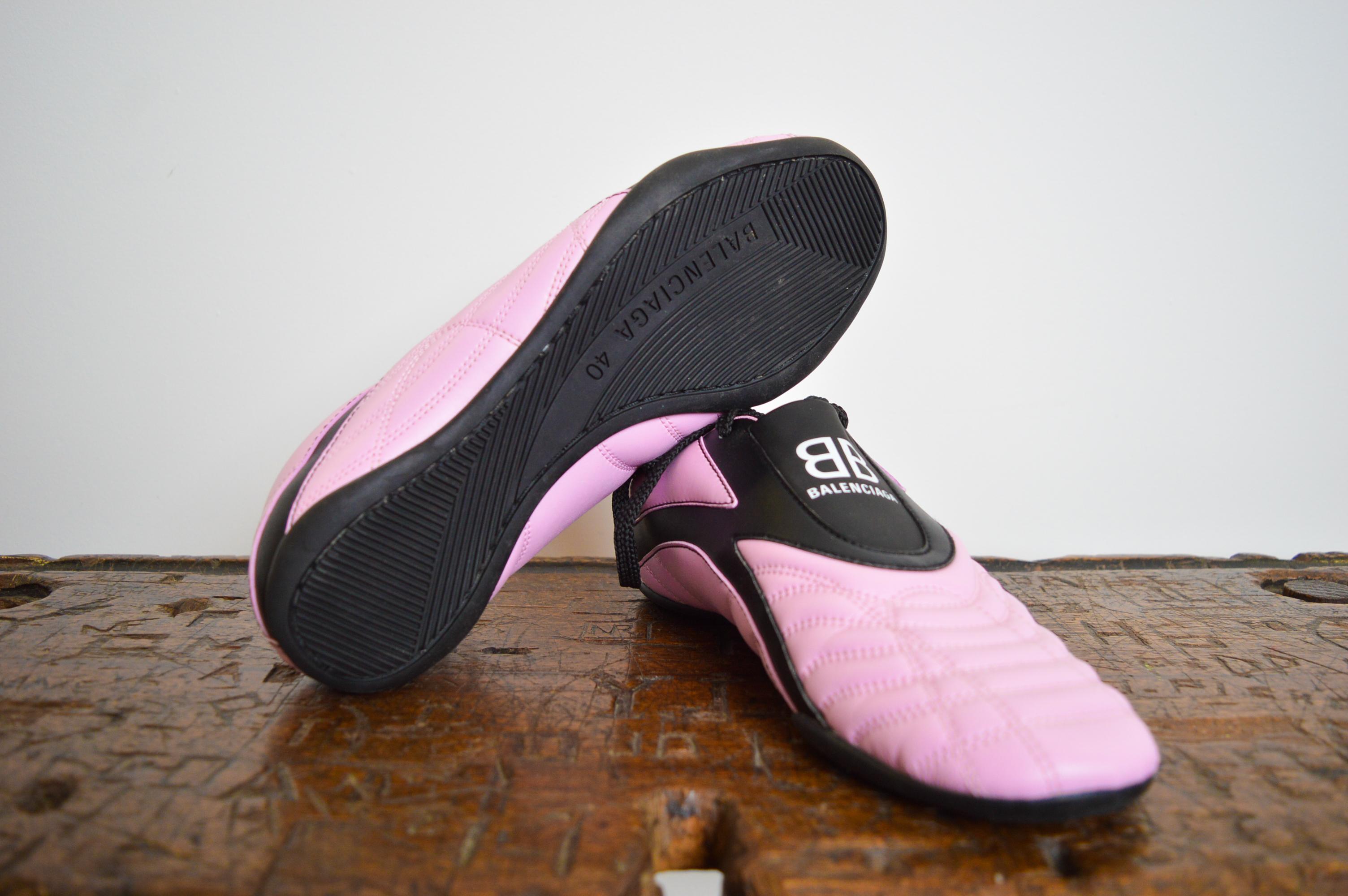 Baskets de football Demna Gsvali Balenciaga Zens rose bulle à lacets Excellent état - En vente à Sheffield, GB