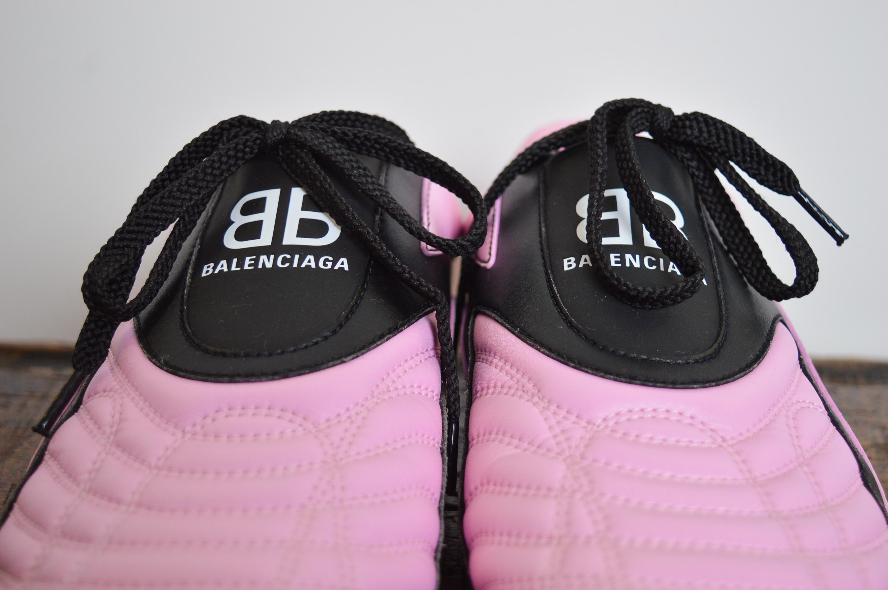 Baskets de football Demna Gsvali Balenciaga Zens rose bulle à lacets en vente 1