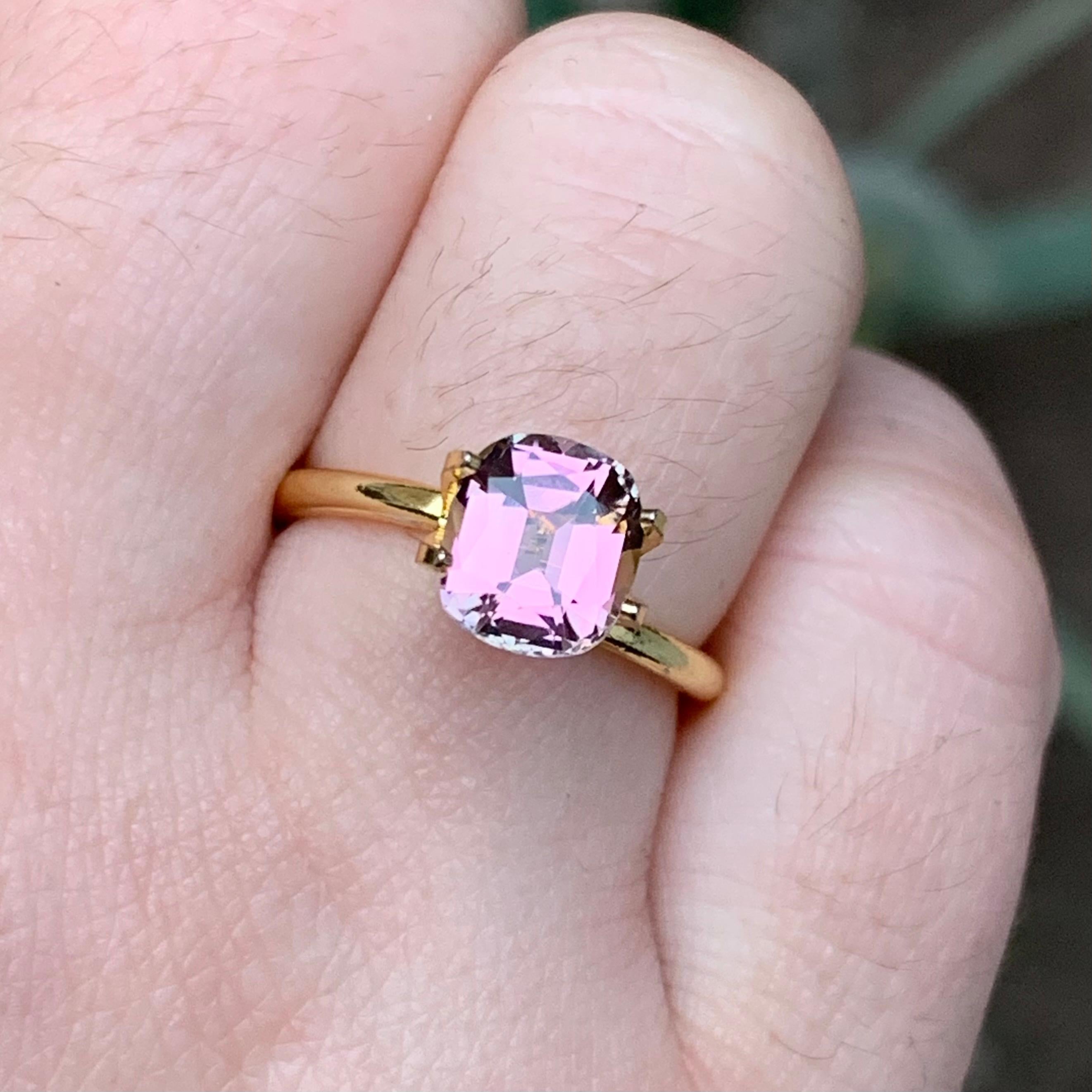 Bubble Gum Pink Natural Tourmaline Ring Loose Gemstone 1.95 Ct Cushion Cut-Jewel For Sale 4
