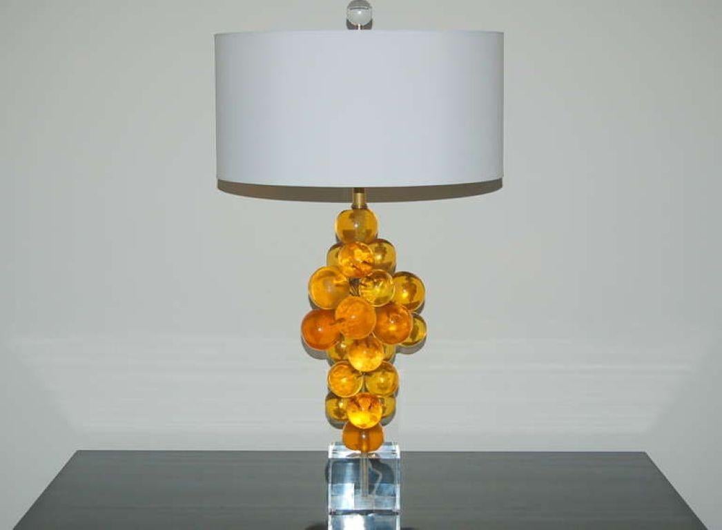 Résine Lampes bulles en résine caramel de Silvano Pantani, 1966 en vente