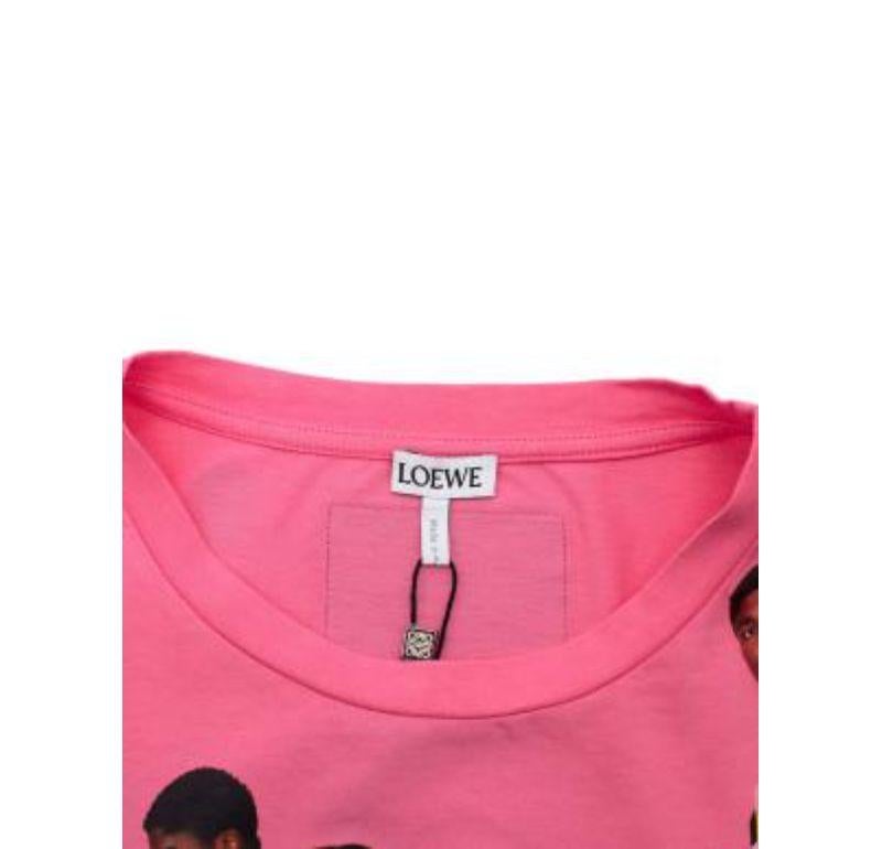 Camiseta Loewe rosa chicle de punto de algodón SS22 Show-on-a-Shirt en venta 3