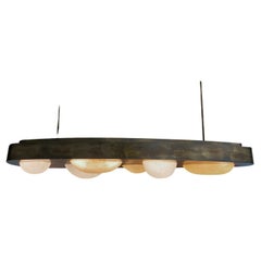 Lampadario in ottone patinato e curvo con bolle e forme di vetro accartocciato illuminate
