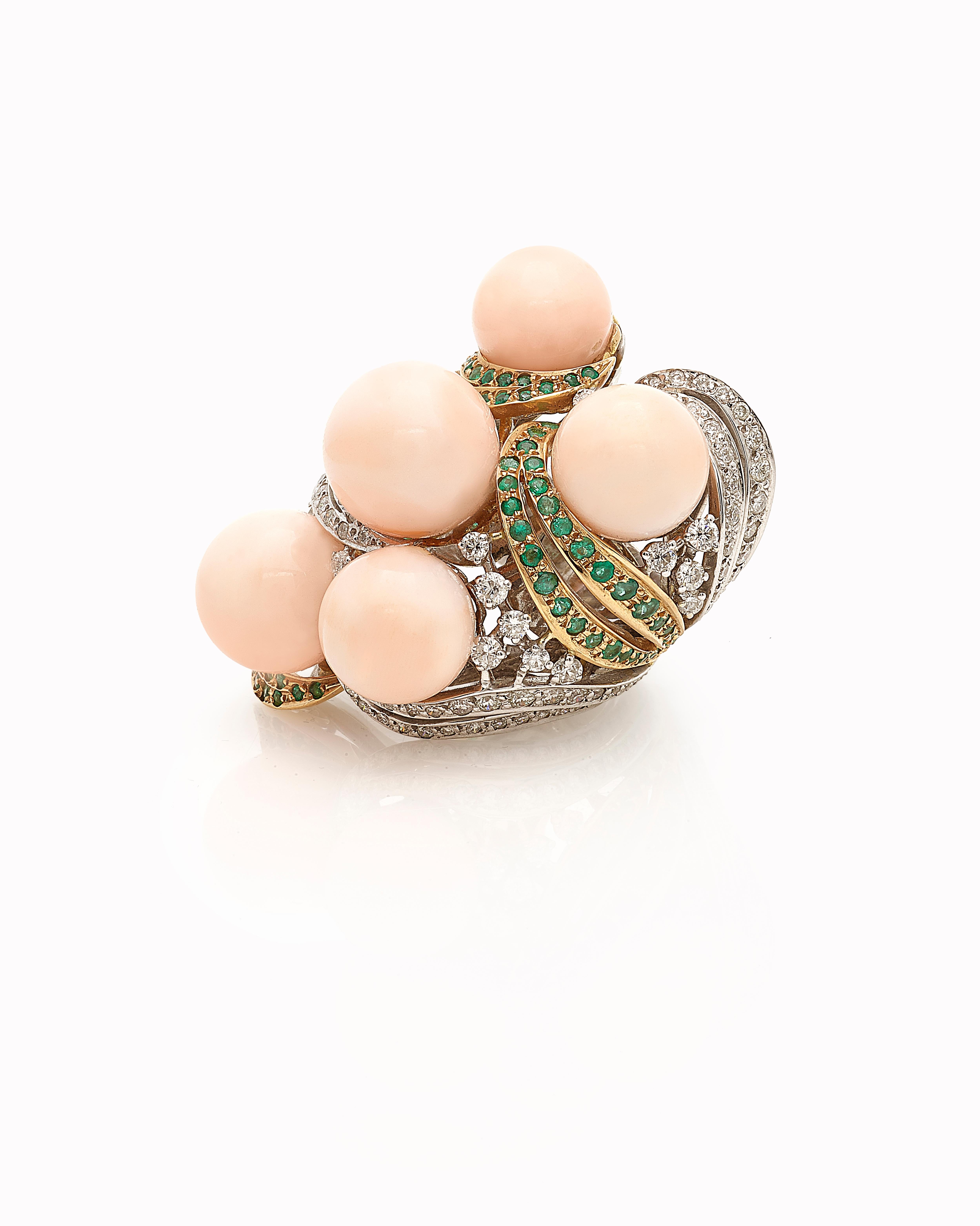 Bubbles Ring in Pink Coral, Emeralds and Diamonds In New Condition For Sale In Ariano Irpino, IT