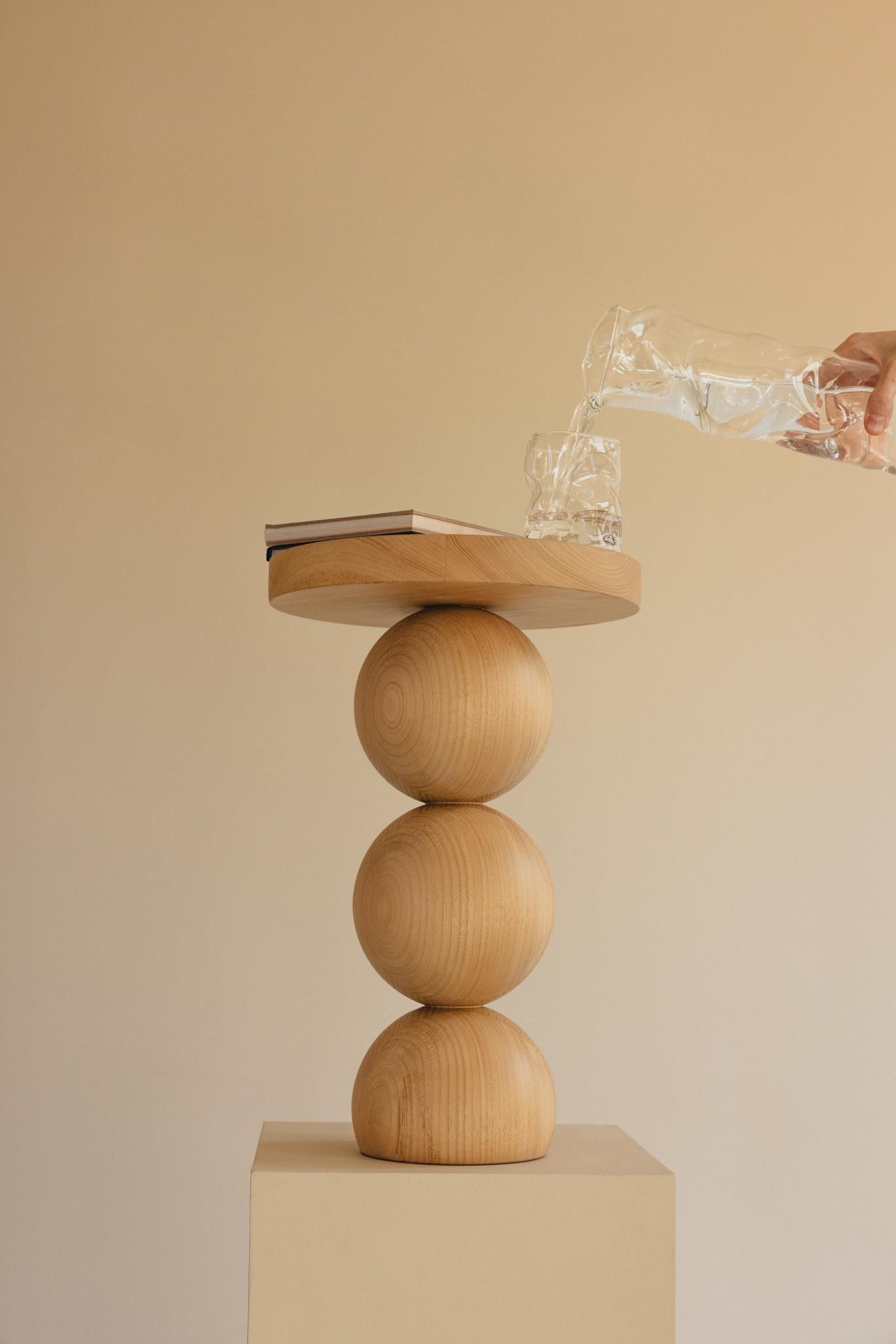 Espagnol Table d'appoint Bubbles en châtaignier en vente