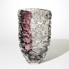 Vase en verre soufflé Bubblewrap Dusky Violet, violet et gris par Allister Malcolm
