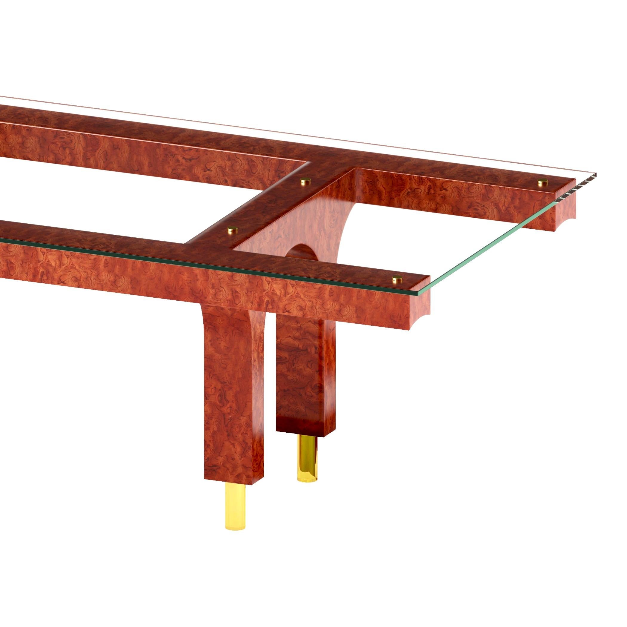 Laccato Tavolo da pranzo in Wood Bubinga con piano in vetro e gambe in ottone in vendita