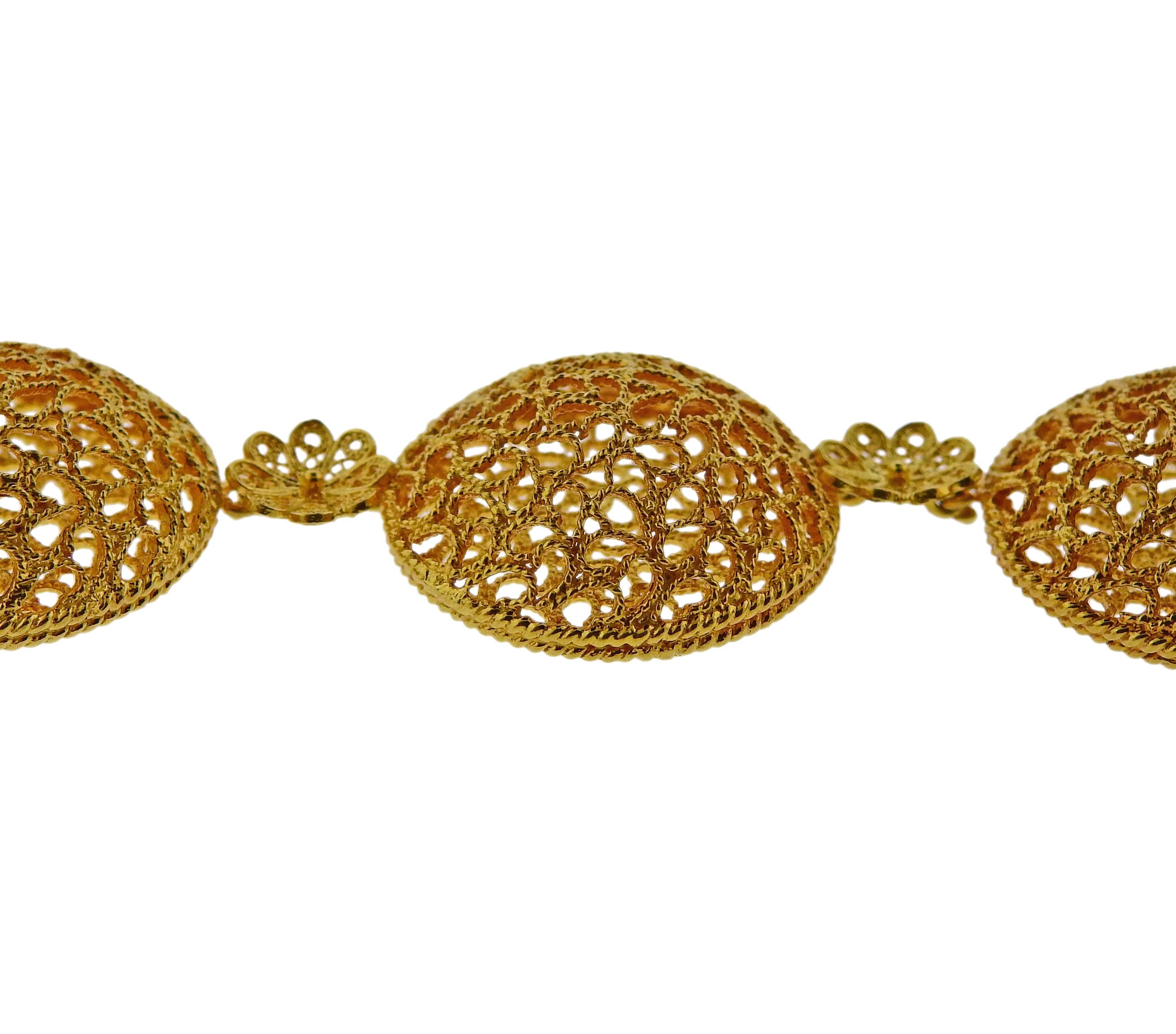 Women's Buccellati 18 Karat Gold Open Works Filigree Round Necklace For Sale