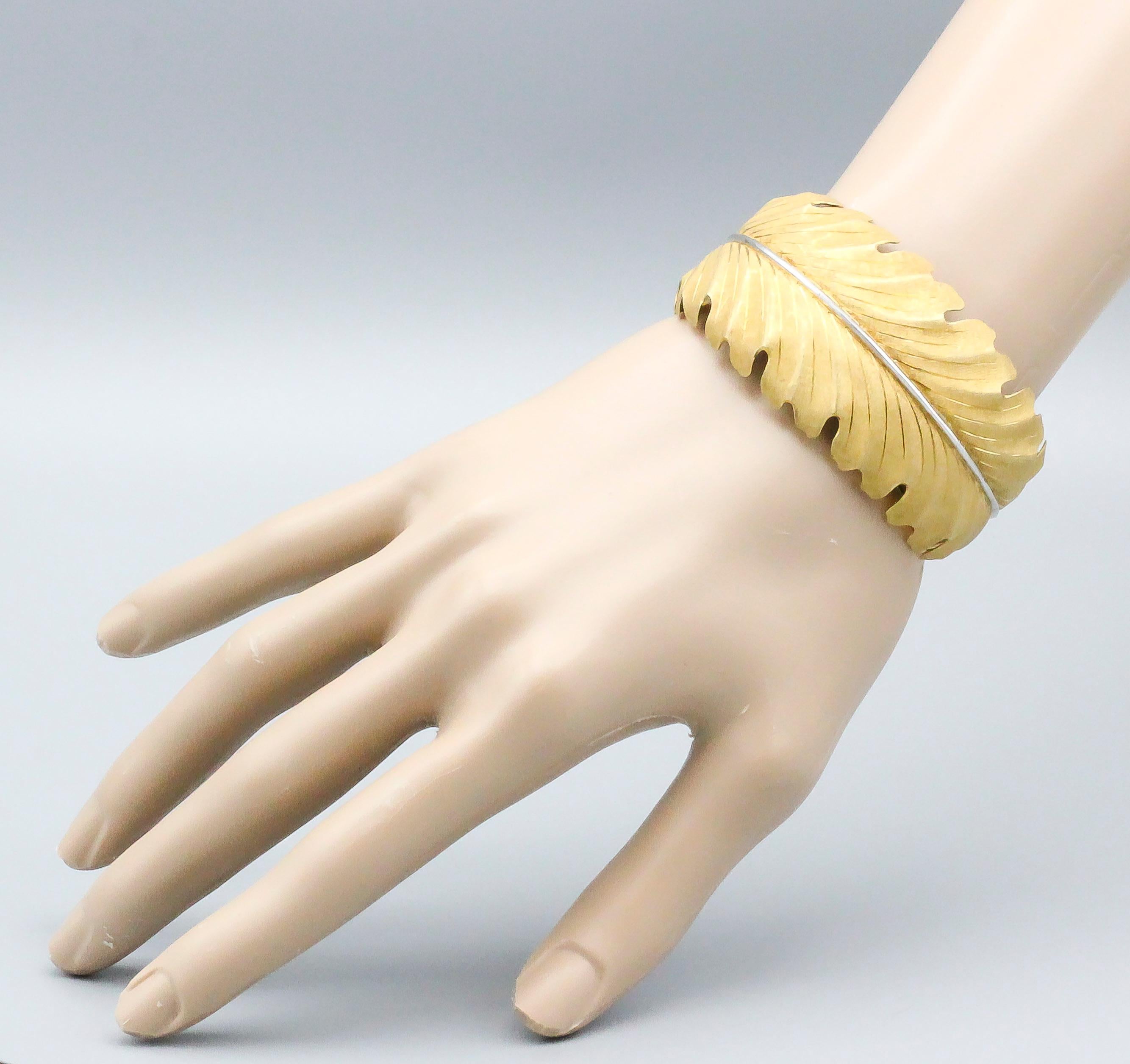 Buccellati 18 Karat Two-Tone Gold Leaf Cuff Bracelet 2
