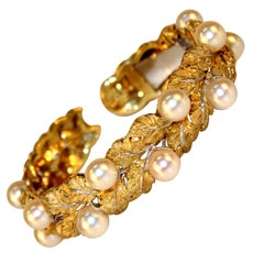 Buccellati 18-Karat Yellow Gold and Pearl Leaf Motif Bangle Bracelet