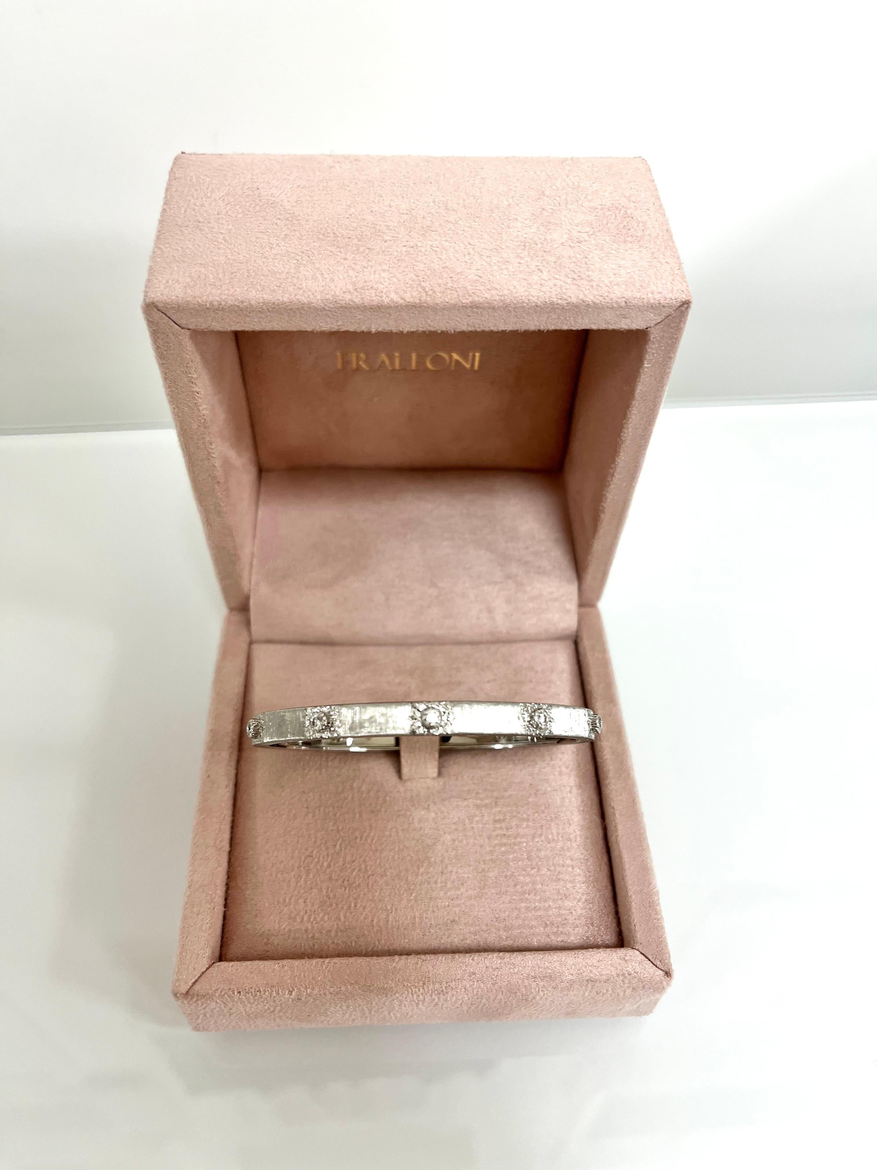 Round Cut Buccellati 18 Kt. White Gold Diamonds  Macri Classica Bracelet