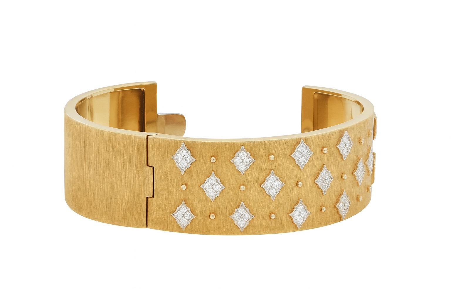 Bracelet Buccellati en or 18 carats et diamants à plaque étoilée, vers les années 1960 Excellent état - En vente à Chicago, IL