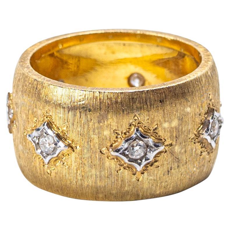 Anello a fascia larga in oro 18 carati e diamanti di Buccellati in vendita