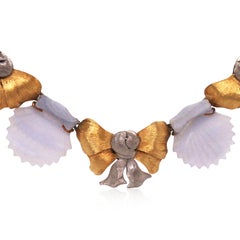 Buccellati, 18K Gold Carved Chalcedony Shell Bow Necklace