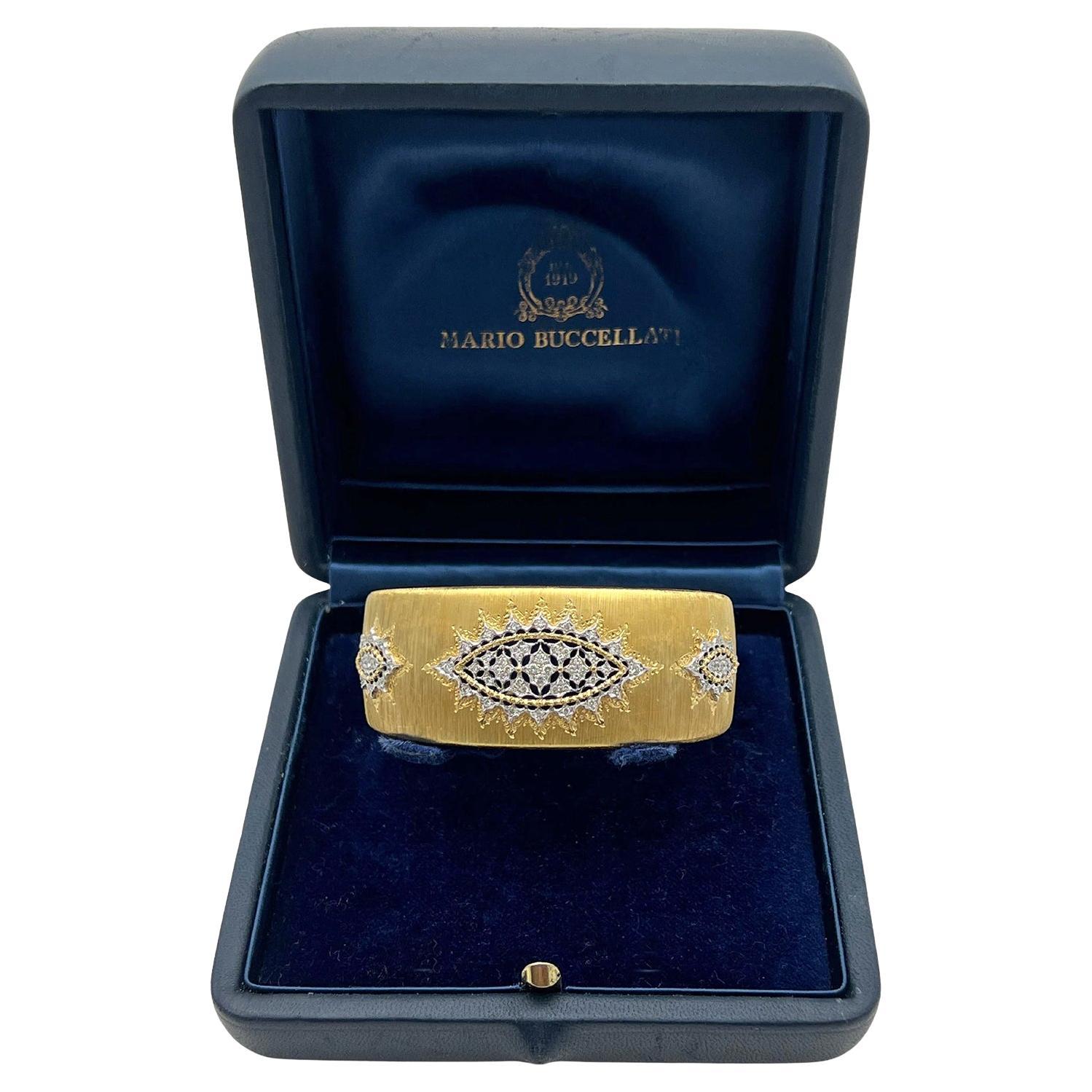 Buccellati 18k Gold Diamond Rigatto Cuff Bracelet In Excellent Condition For Sale In Palm Beach, FL