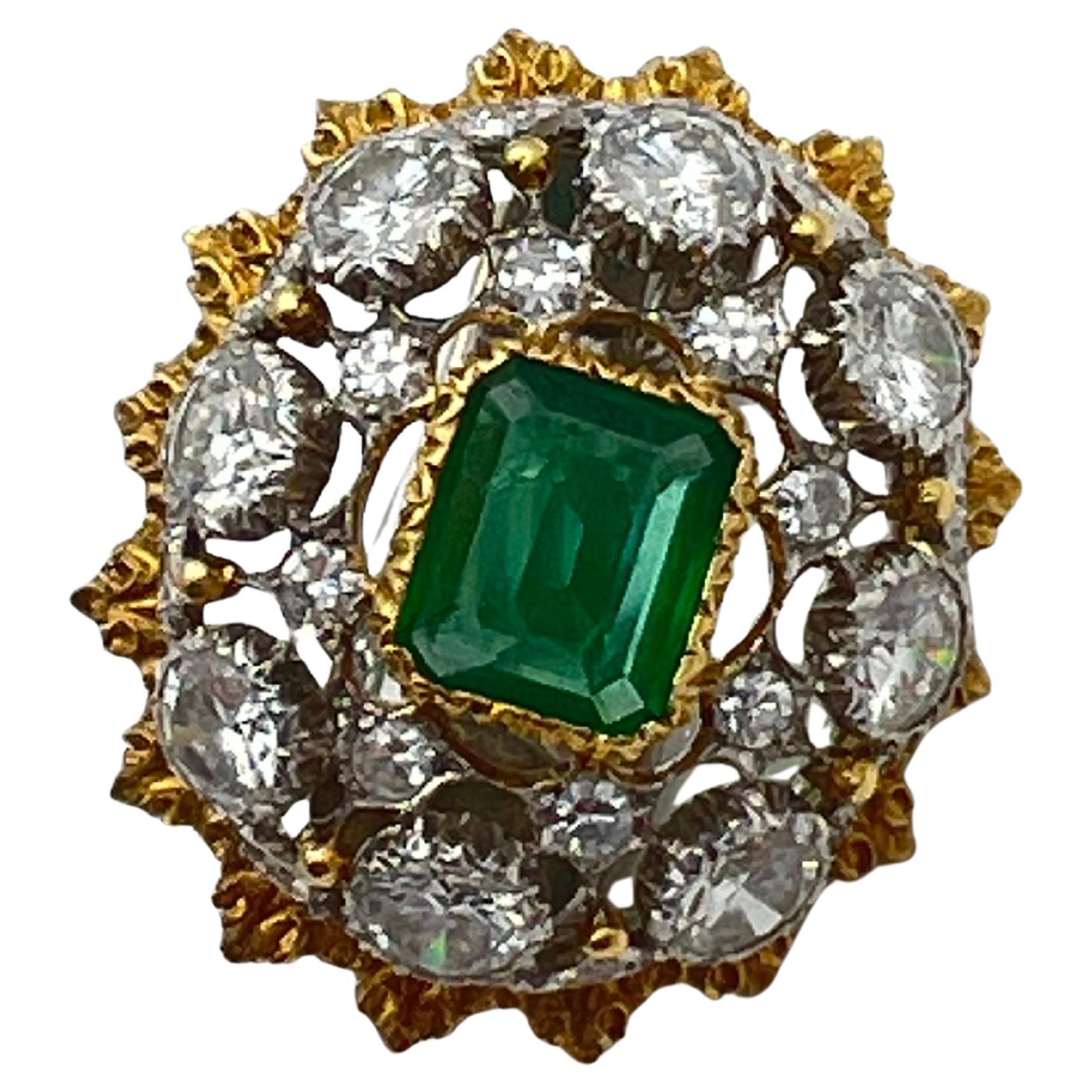Buccellati 18k Gold Emerald Diamond Domed Clip Earrings In Excellent Condition For Sale In Palm Beach, FL