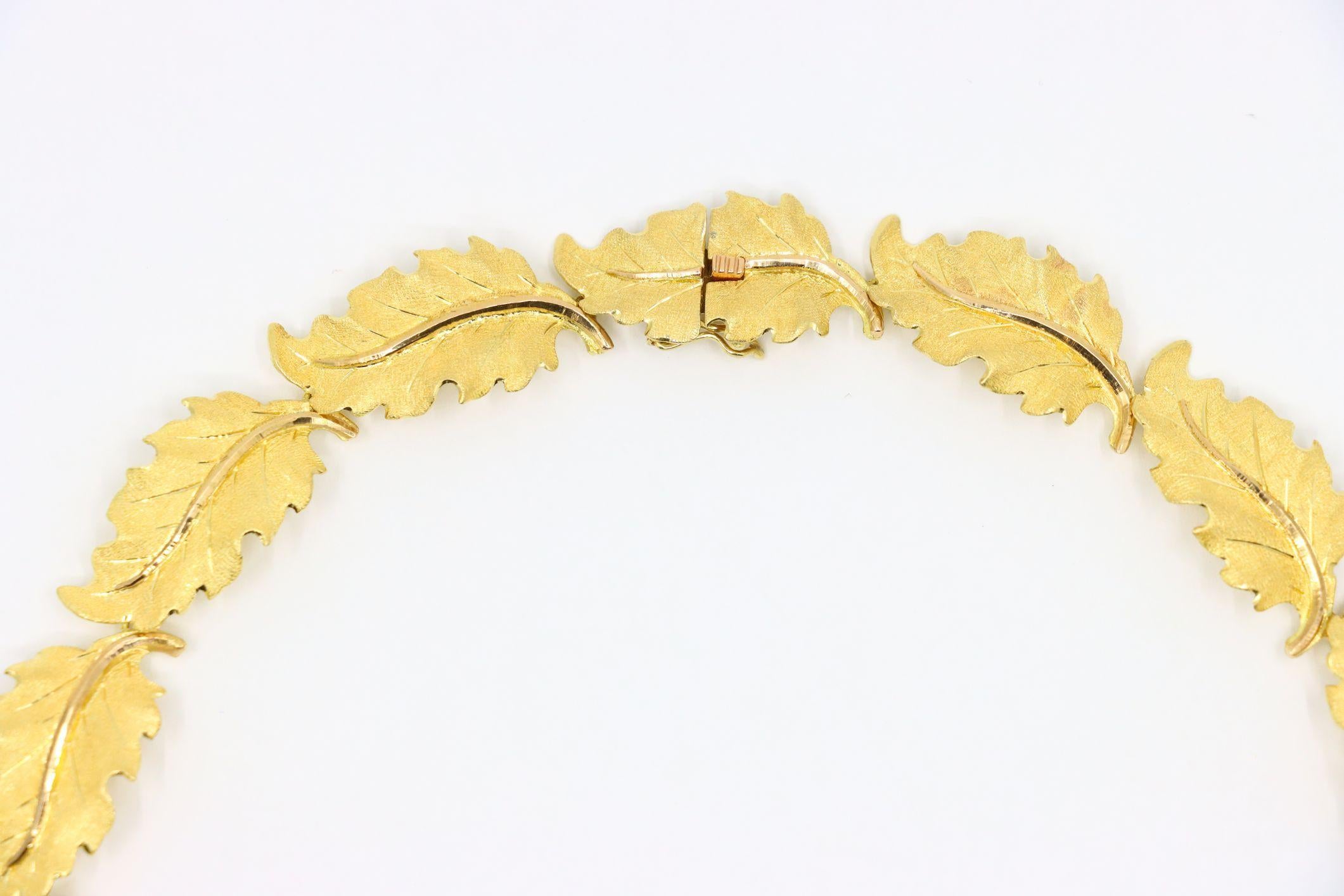 Buccellati 18K Gold Leaf Motif Necklace 2