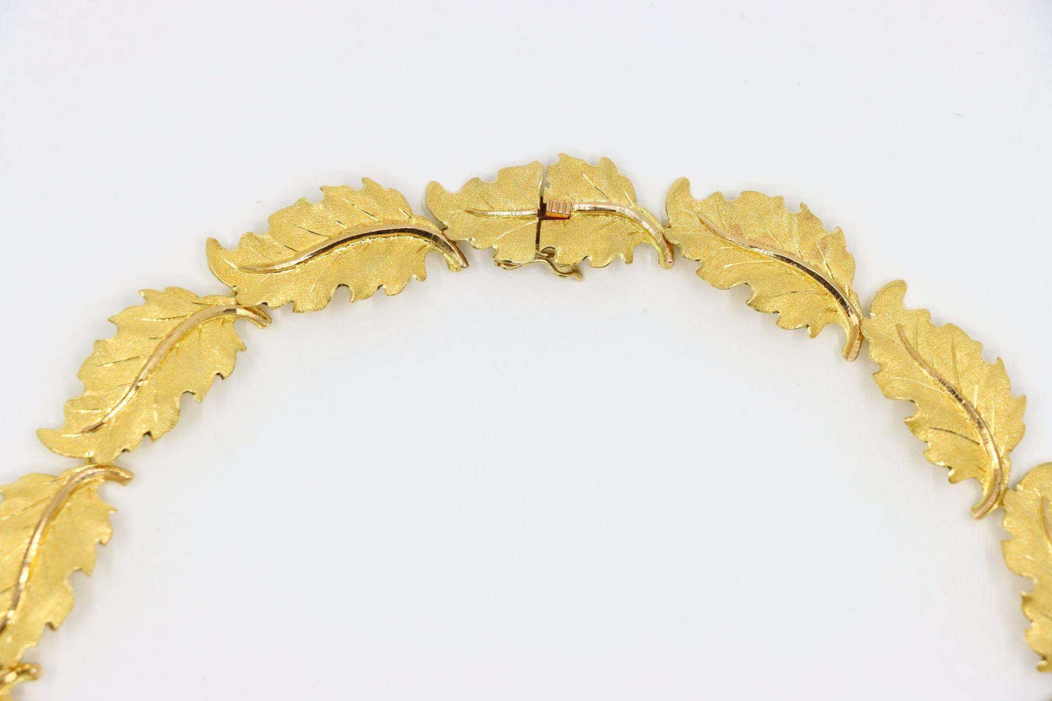 Buccellati 18K Gold Leaf Motif Necklace 3