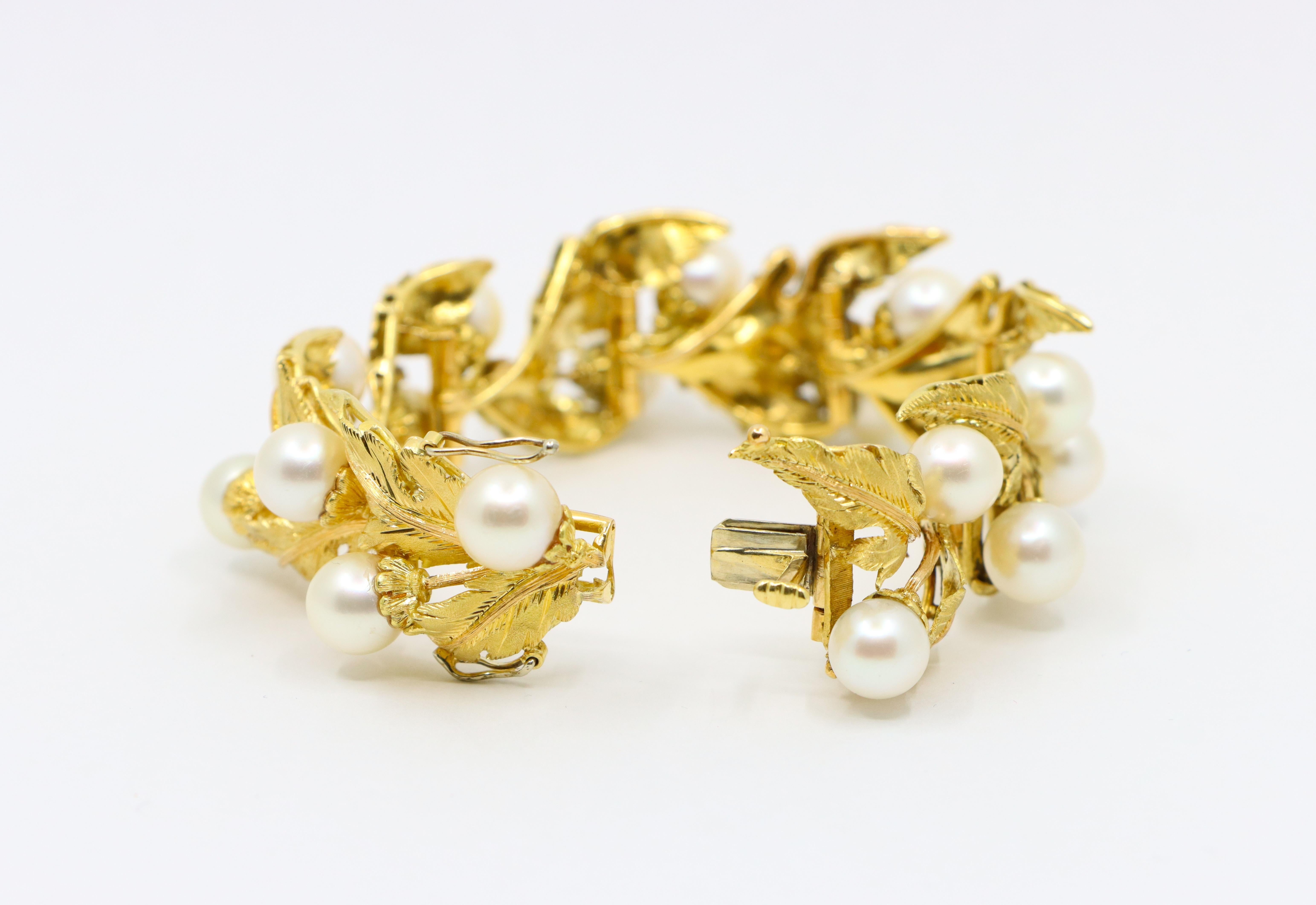 Buccellati 18K Gold Leaf Motif Pearl Bracelet 9