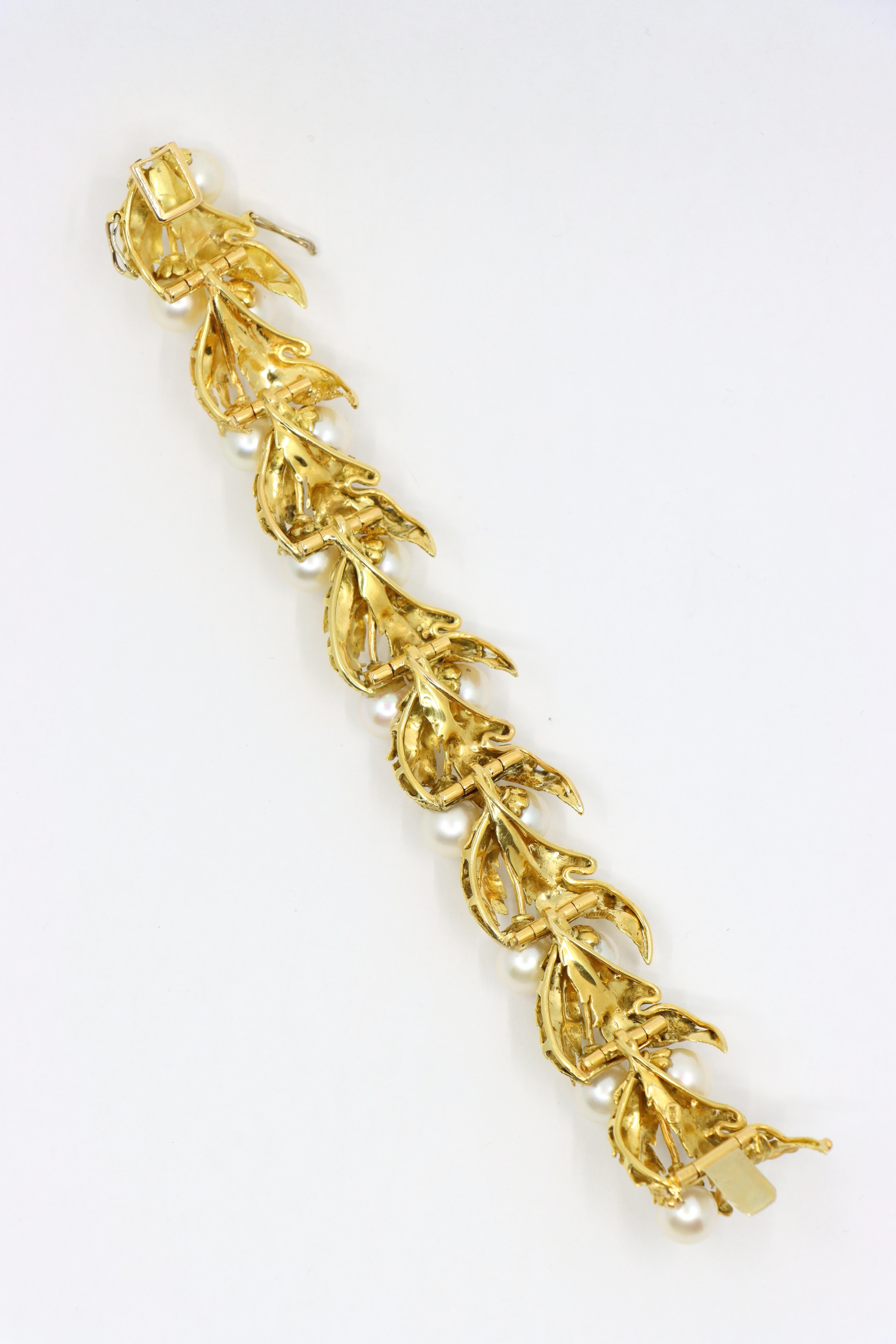 Buccellati 18K Gold Leaf Motif Pearl Bracelet 10