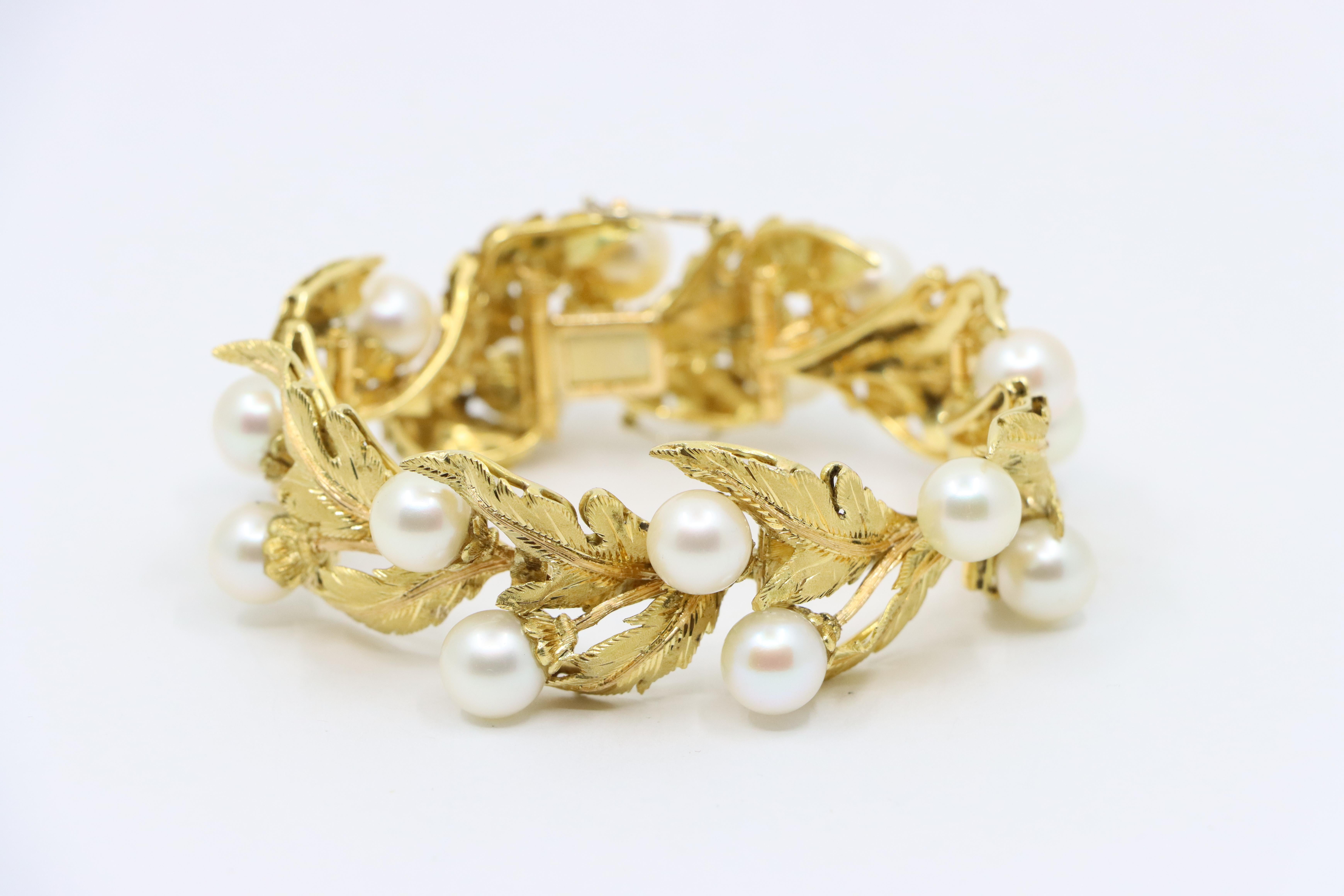 Buccellati 18K Gold Leaf Motif Pearl Bracelet 1