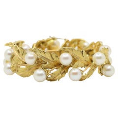 Buccellati 18K Gold Leaf Motif Pearl Bracelet
