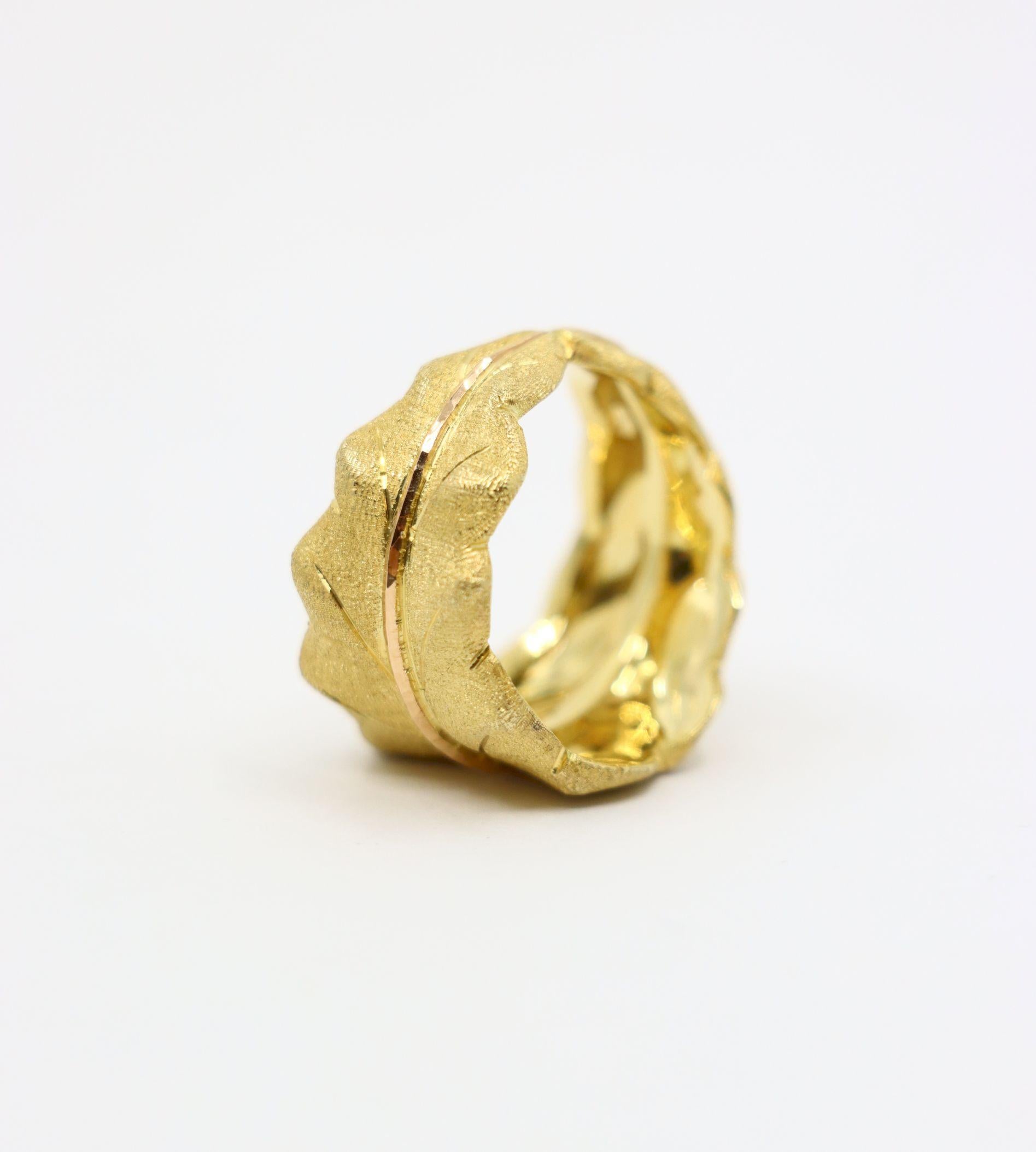 Buccellati 18K Gold Leaf Motif Ring For Sale 1
