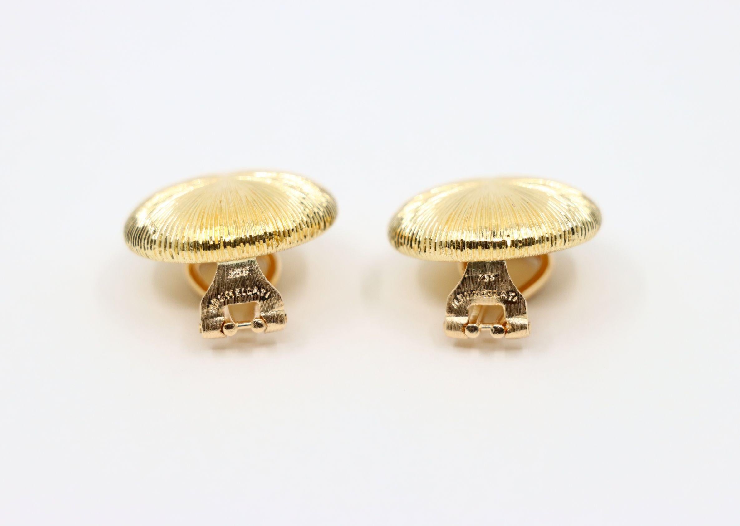 Pendientes de botón de oro satinado Rigato de 18 quilates Buccellati en venta 6