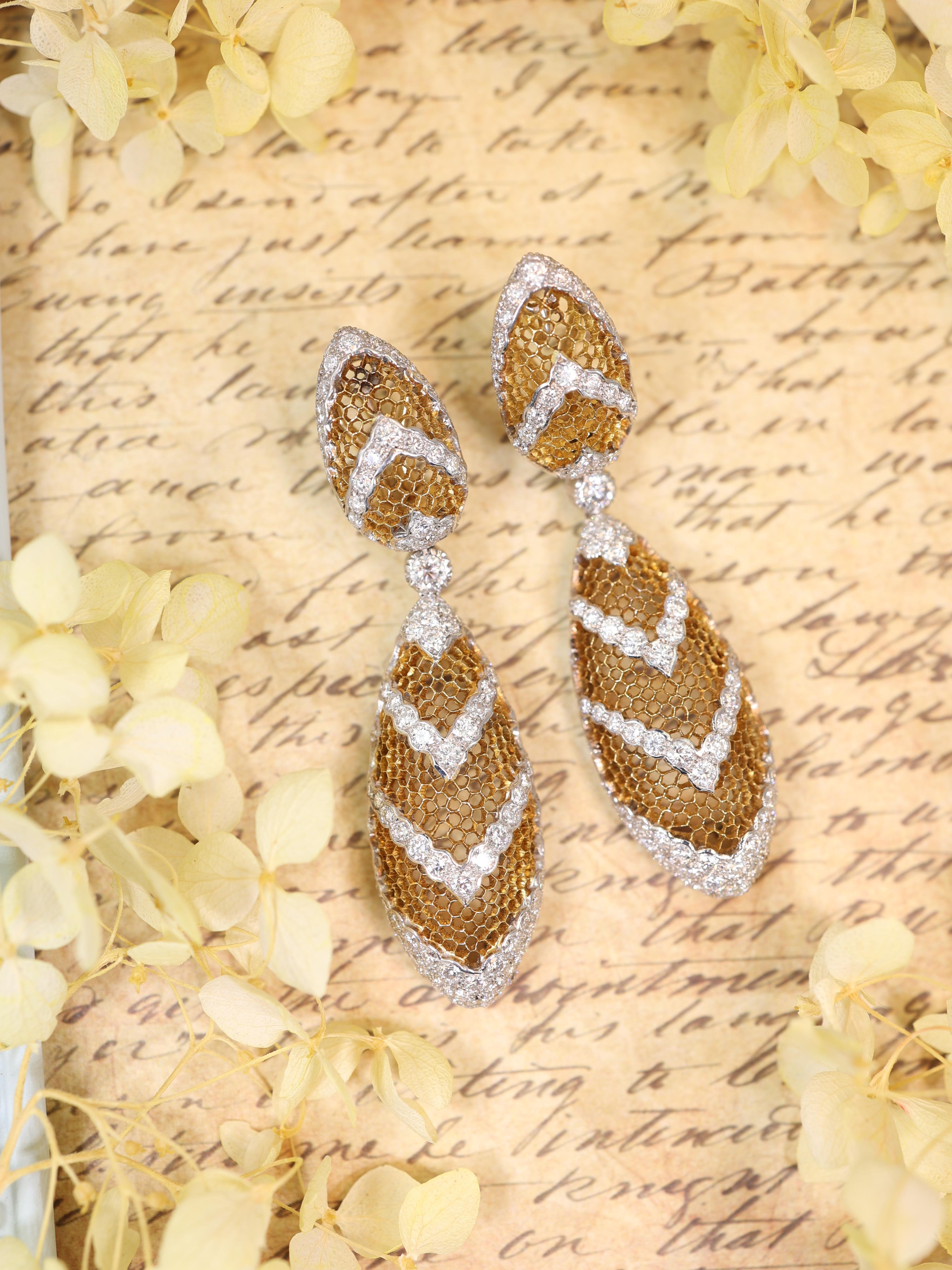 Buccellati, 18K Gold Tulle Diamond Earrings 2