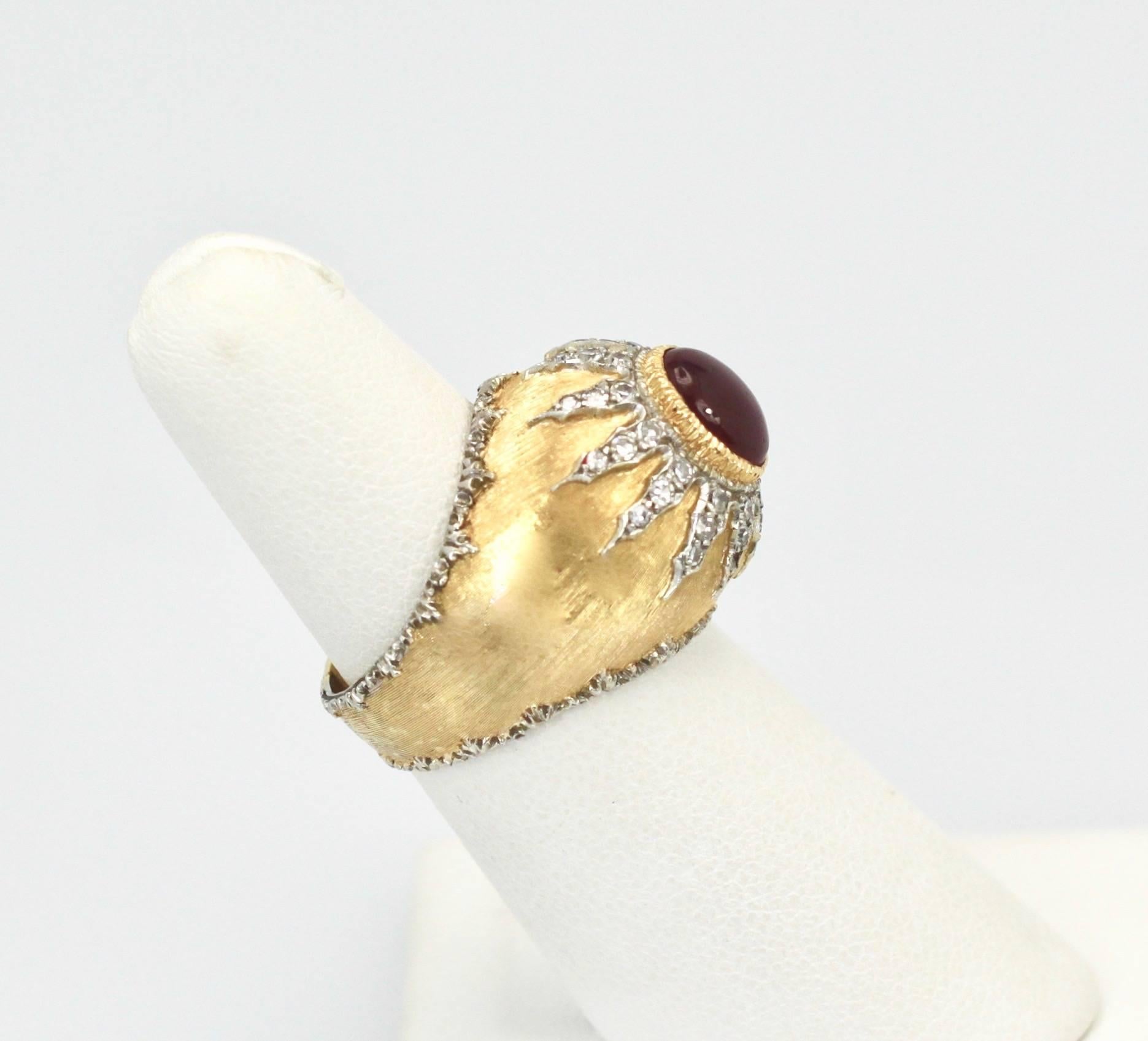 Buccellati 18 Karat Textured Brushed Gold Diamond Ruby Cabochon Ring In Good Condition In North Hollywood, CA