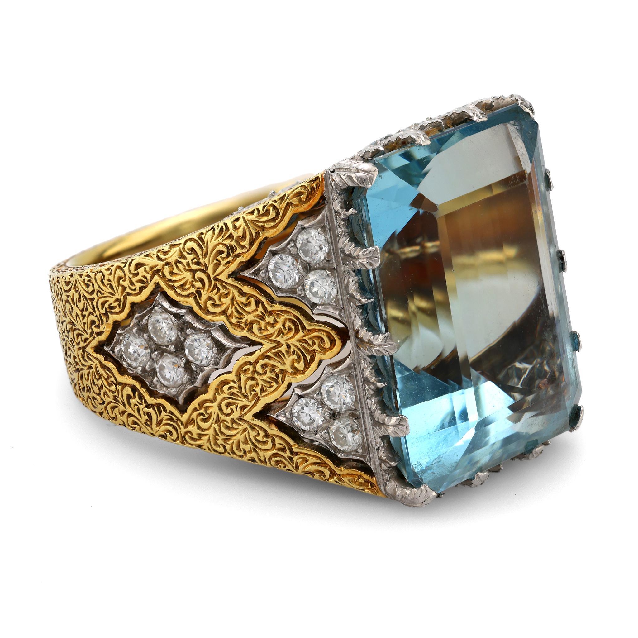 Anillo Buccellati de oro amarillo y blanco de 18 quilates con diamante aguamarina Corte esmeralda