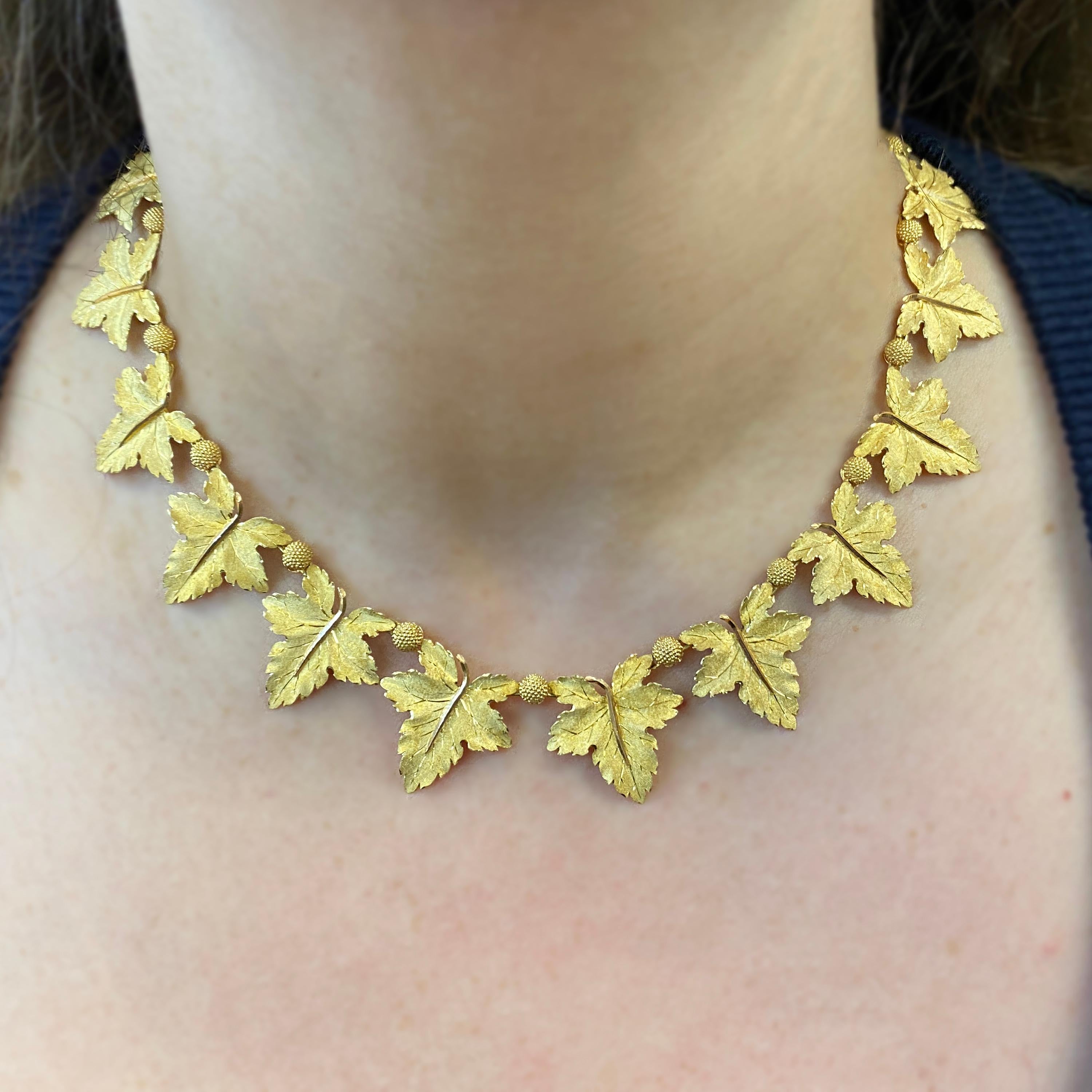 Buccellati 18K Yellow Gold Floral Flower Leaf Motif Necklace

This statement necklace by Buccellati brings to life the engraving techniques and motifs inspired by nature that convey the appearance of satin.

Necklace is 17 inches in length and 0.80