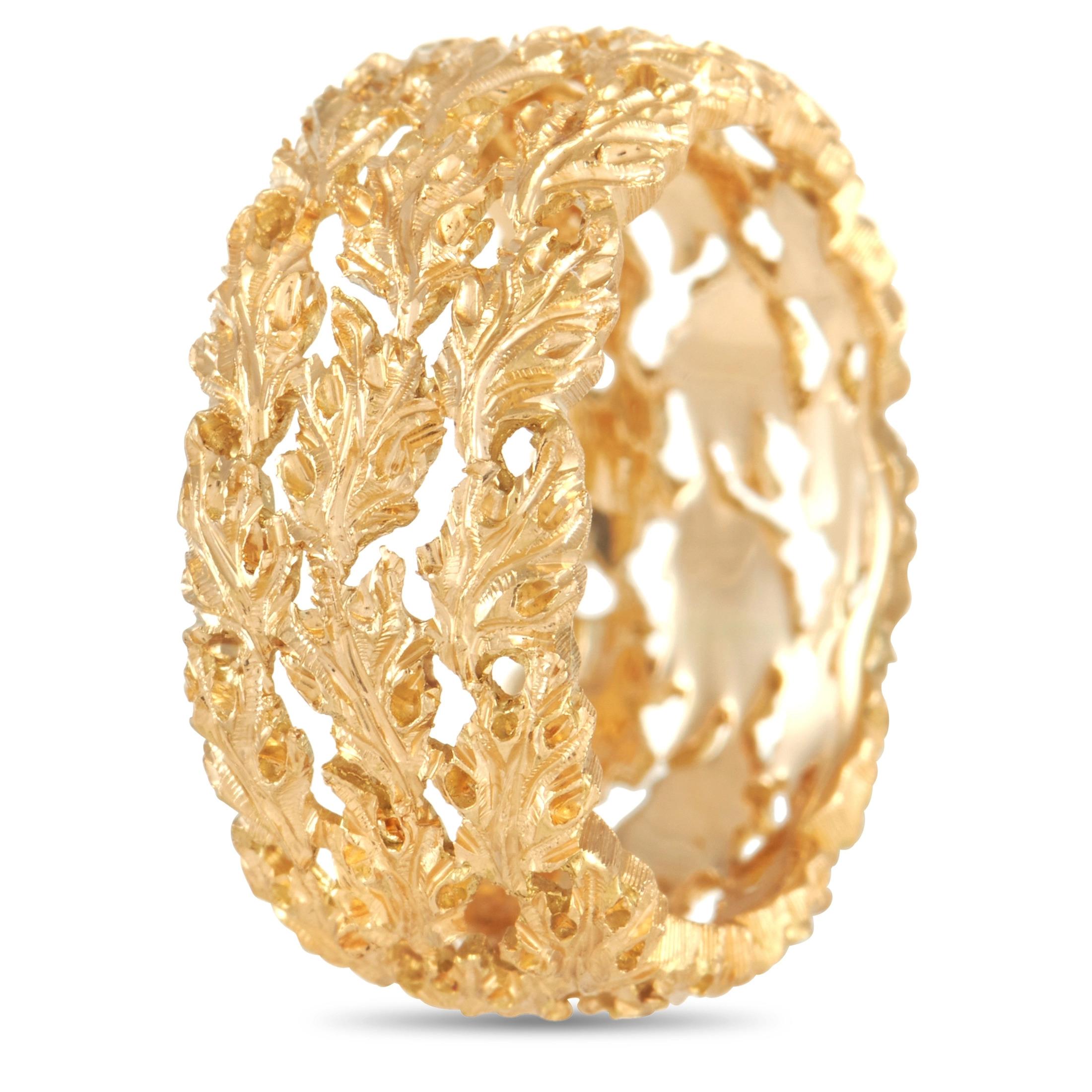 Eine atemberaubende Reihe von Blättern und organischen Elementen haucht diesem exquisit gearbeiteten Ring von Buccellati Leben ein. Schimmerndes 18-karätiges Gelbgold verleiht diesem Ring mit Blattmotiv ein Höchstmaß an Perfektion, während der