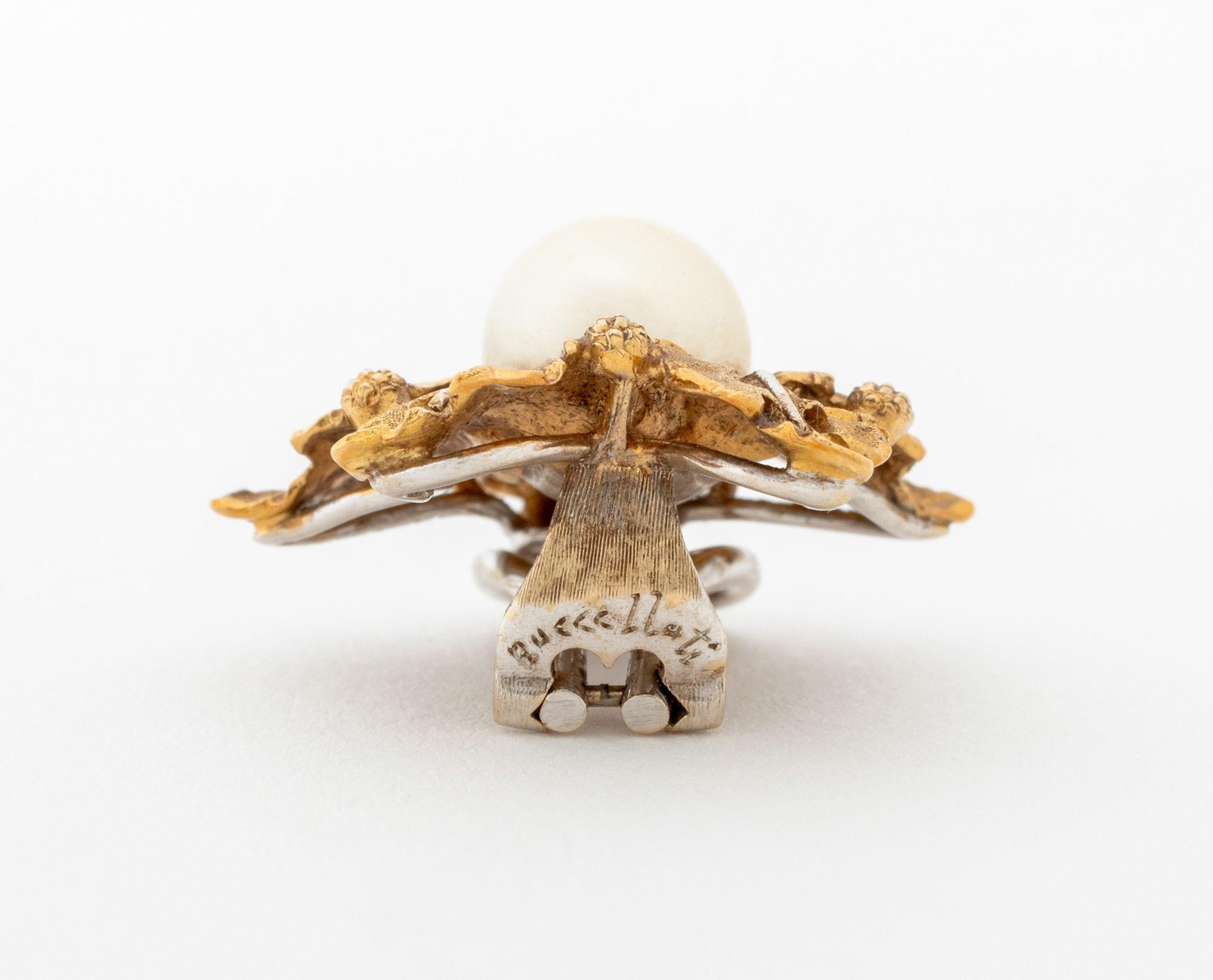 Orecchini di perle in oro giallo e bianco 18 carati di Buccellati In condizioni buone in vendita a Queens, NY