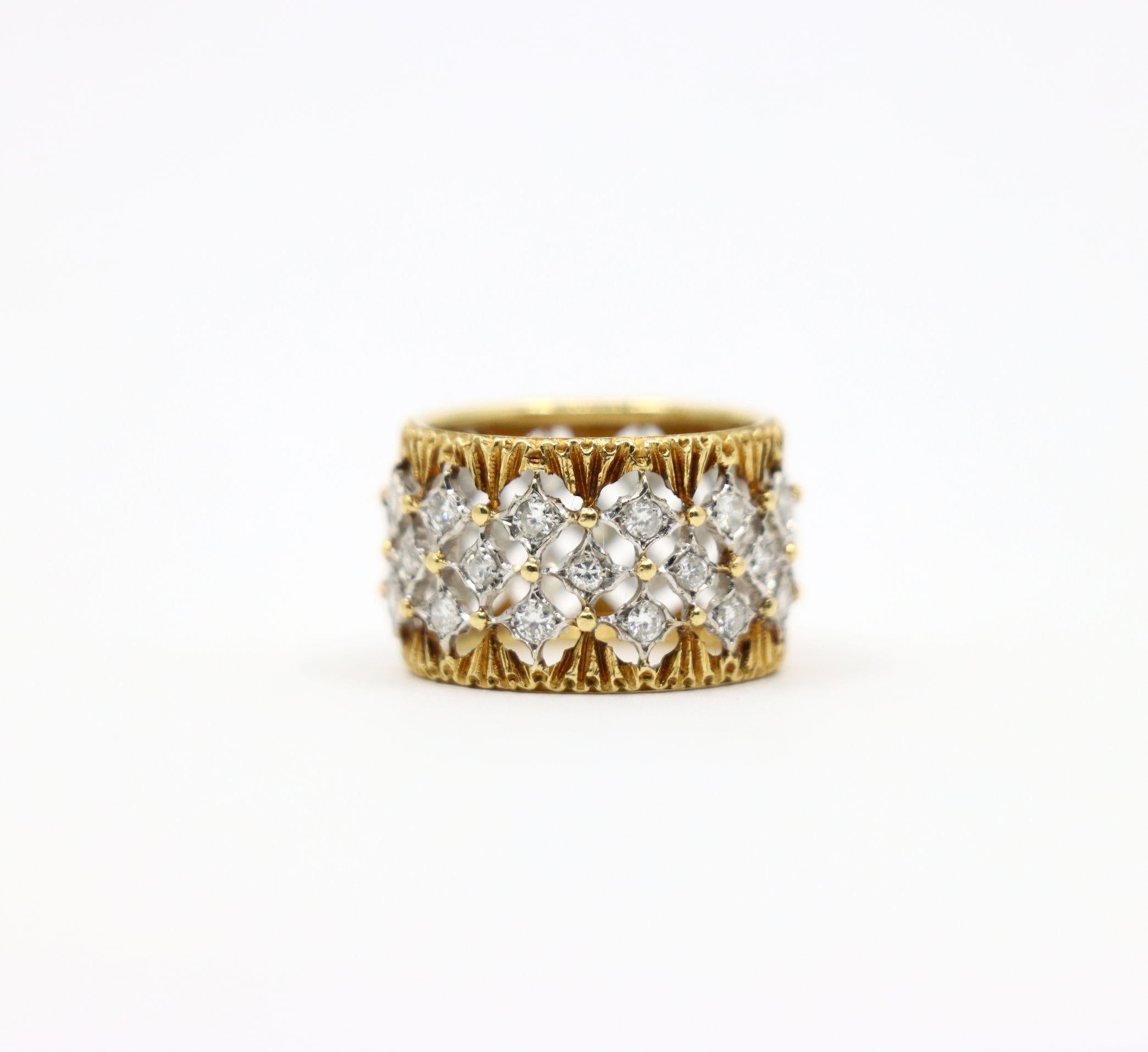 Taille brillant Buccellati Bague Eternelle en or jaune et blanc 18 carats avec diamants Rombi en vente